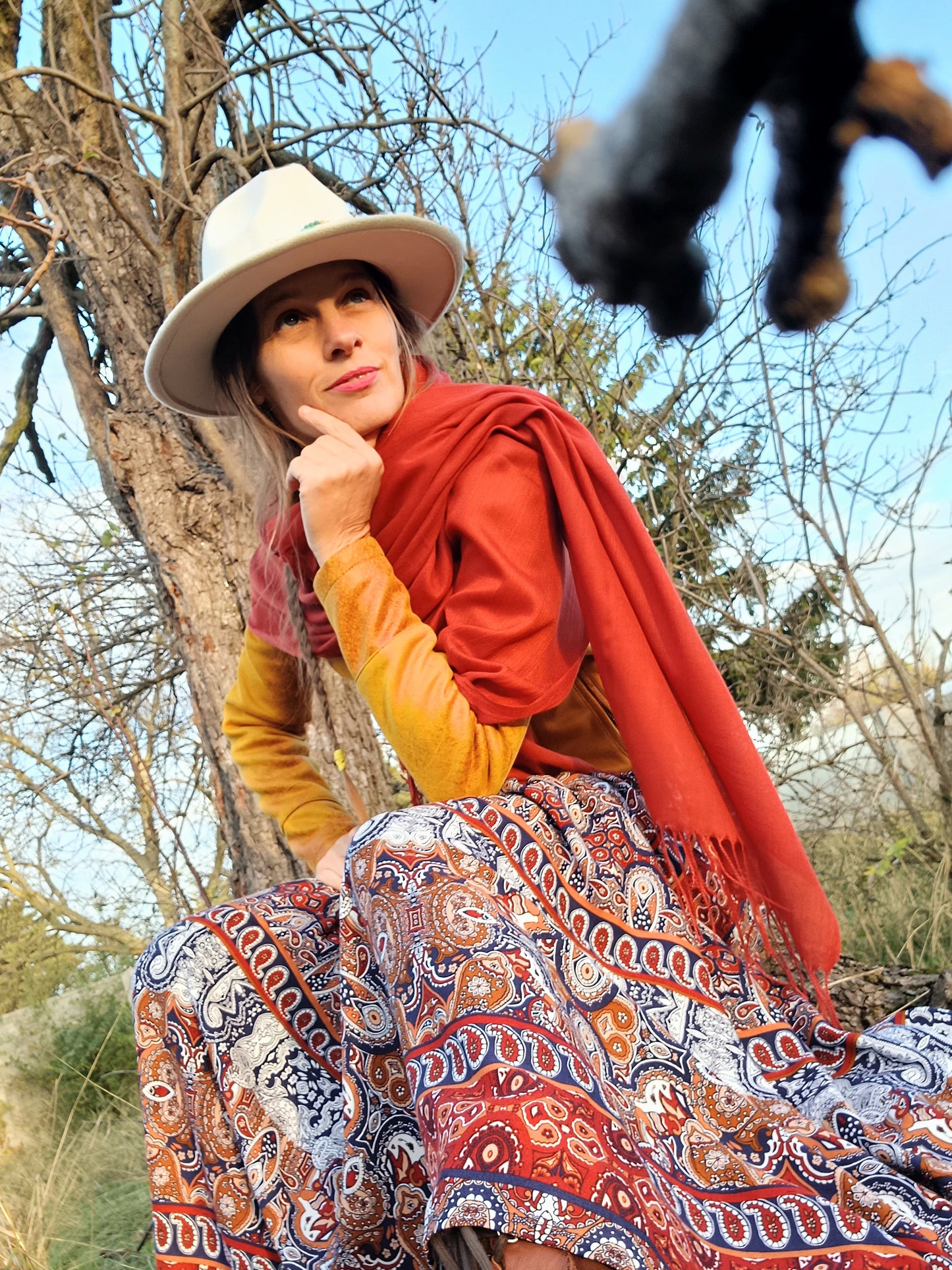 BOHO MAXI SUKNĚ SKOŘICOVÁ