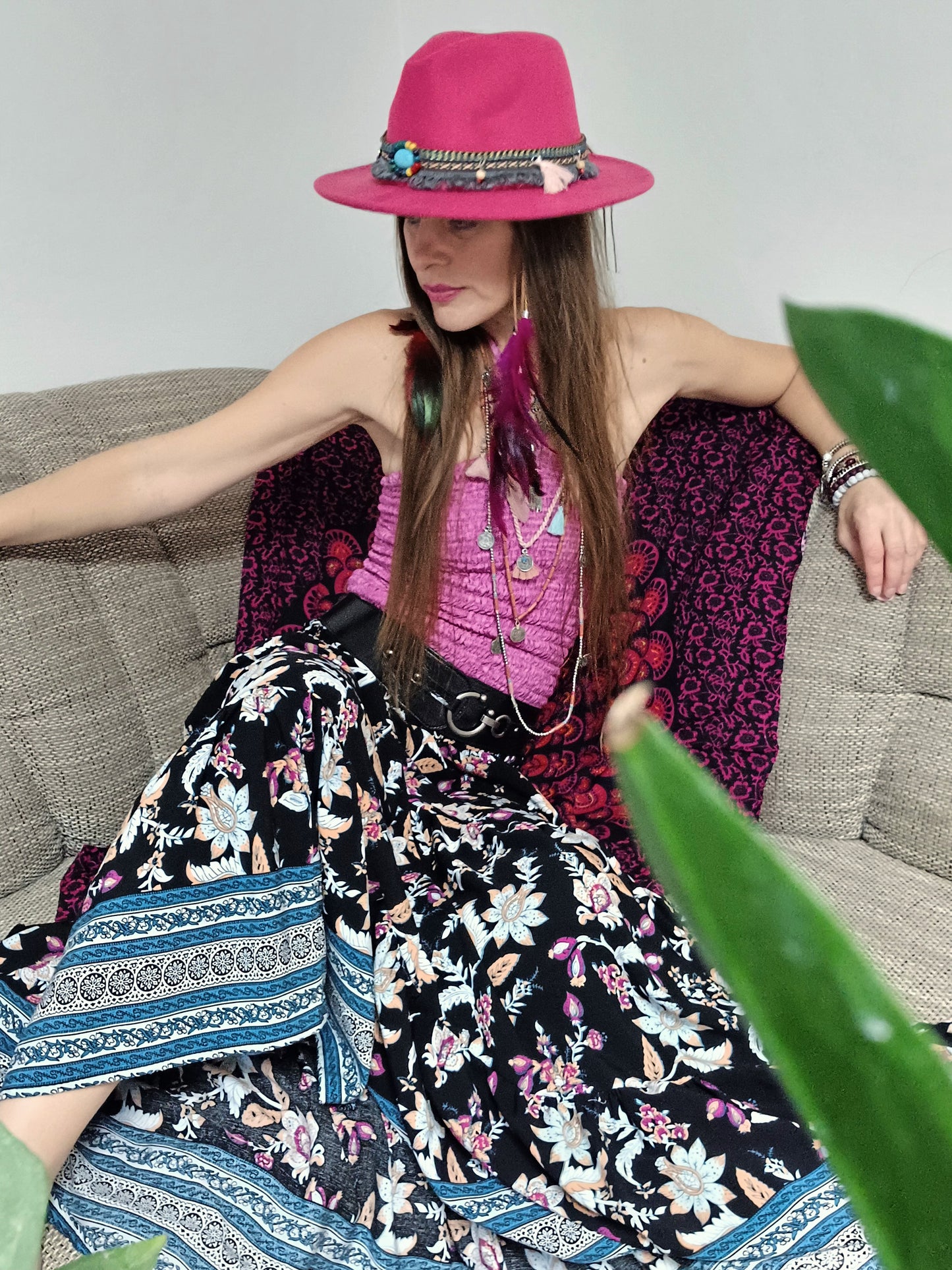 BOHO SUKNĚ KASKADOVITÁ S BORDUROU