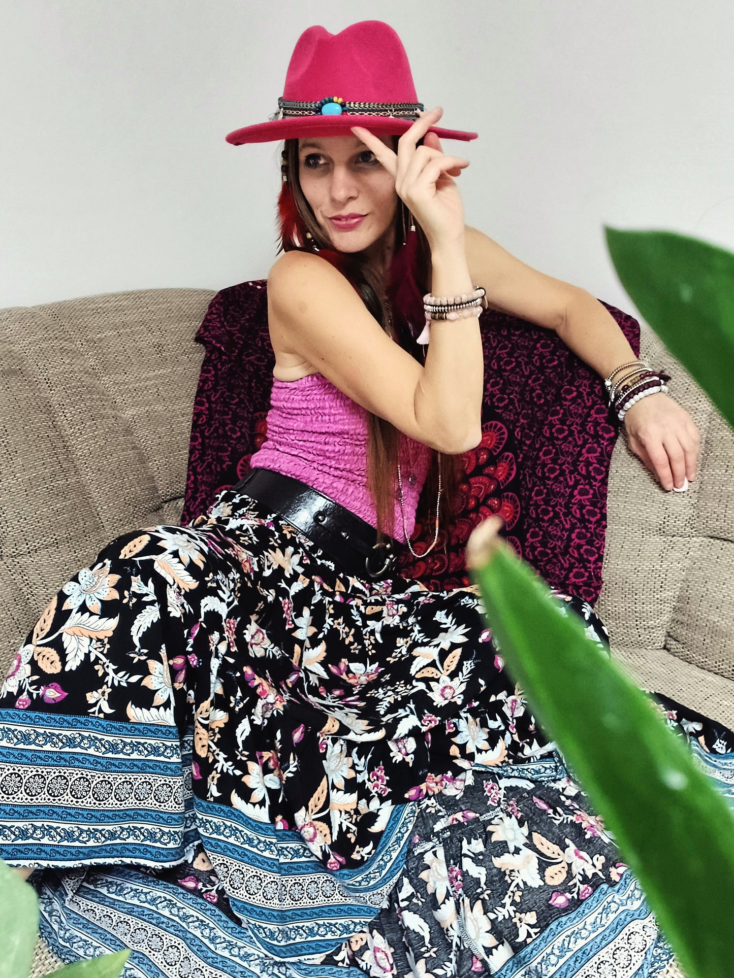 BOHO SUKNĚ KASKADOVITÁ S BORDUROU