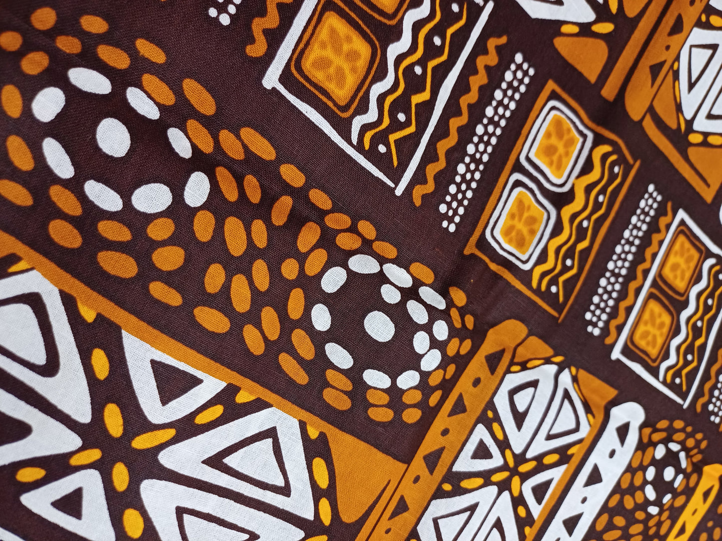 AFRICKÁ LÁTKA GEO ČOKOLÁDOVÁ