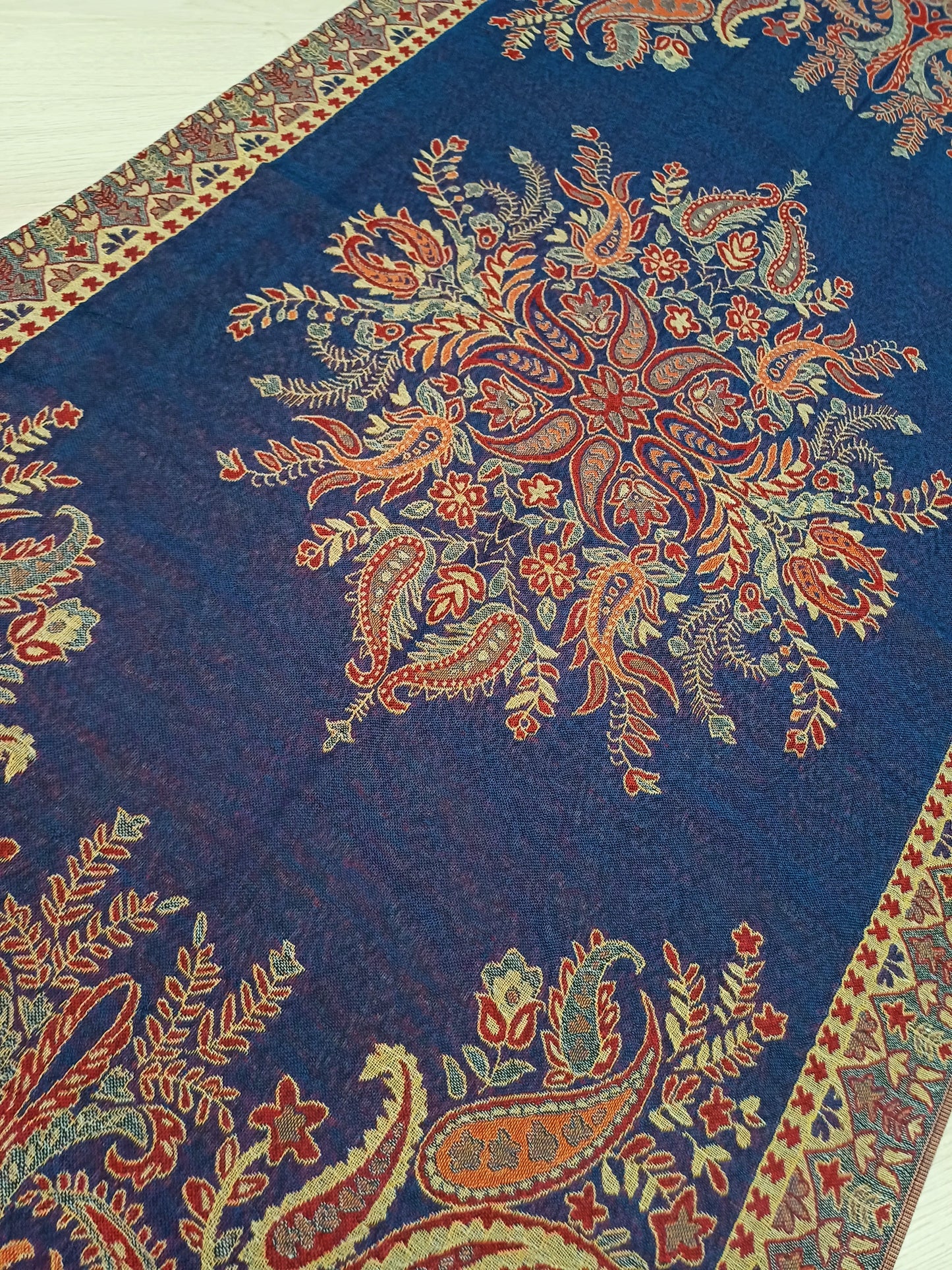 BOHO PLÉD PAISLEY PAŠMÍNA HEBKÁ MODRÁ