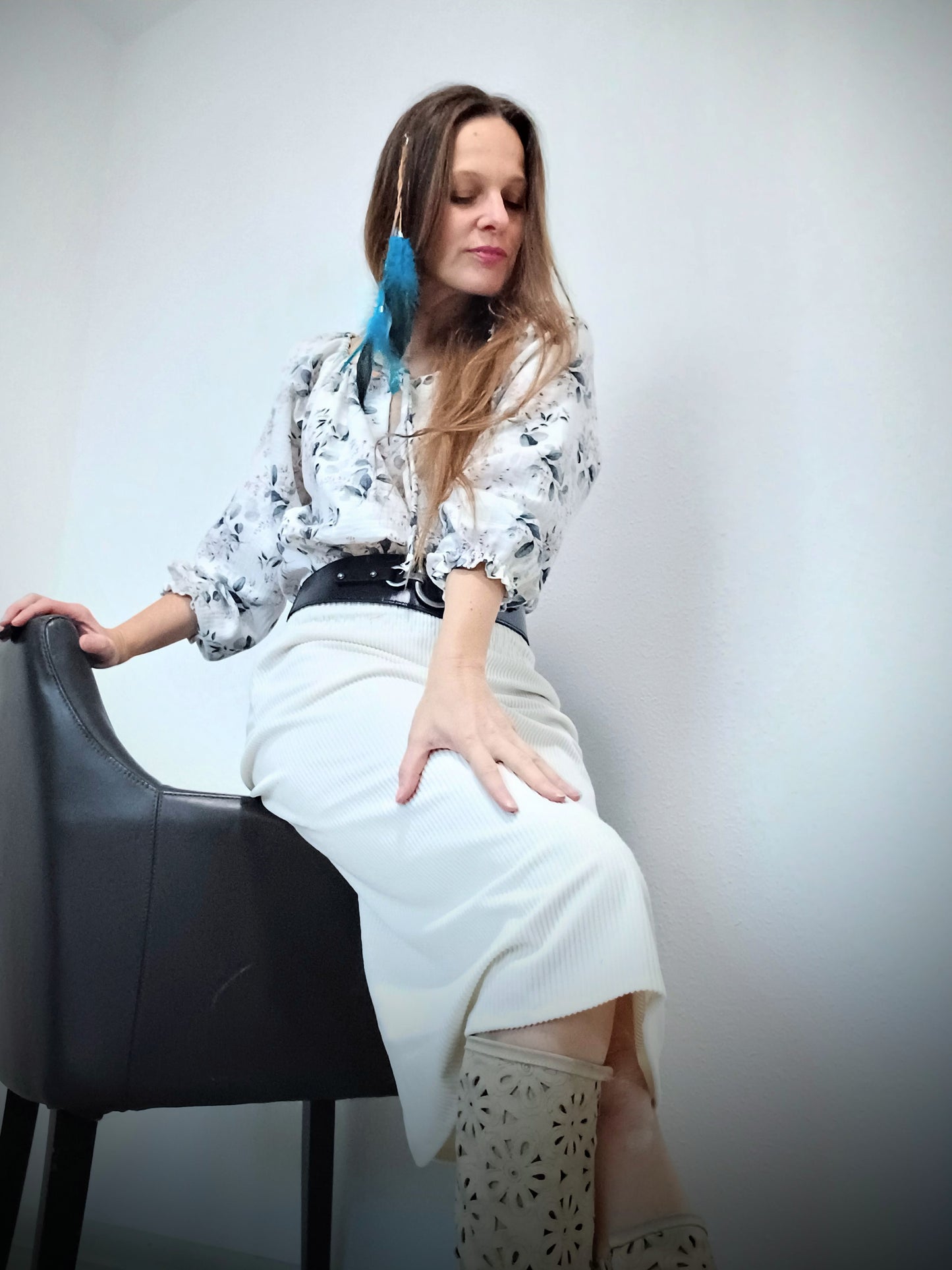 MANŠESTROVÁ SUKNĚ BARVA SMETANOVÁ