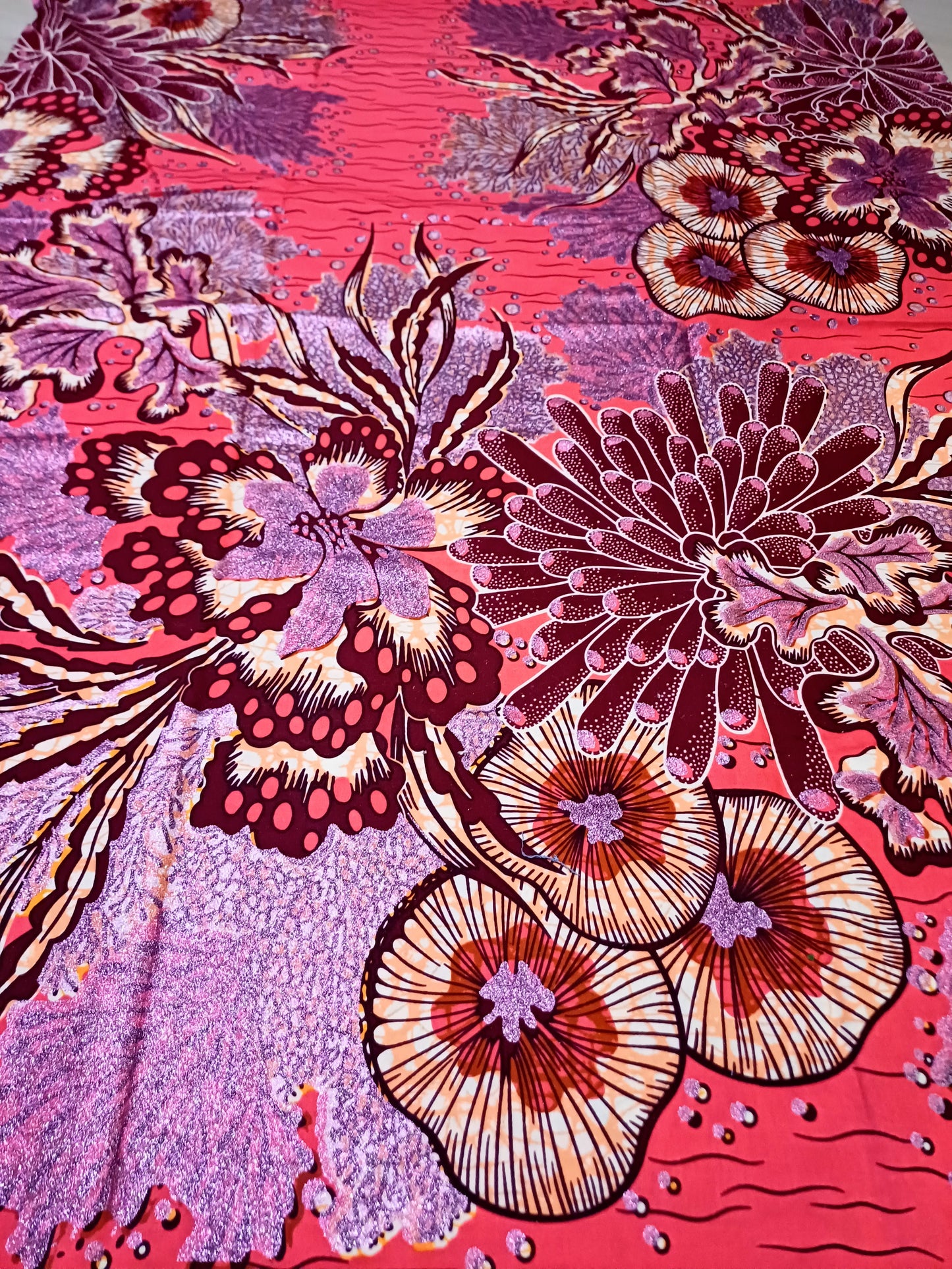EXLUSÍVNÍ LÁTKA AFRICKÁ S GLITERS