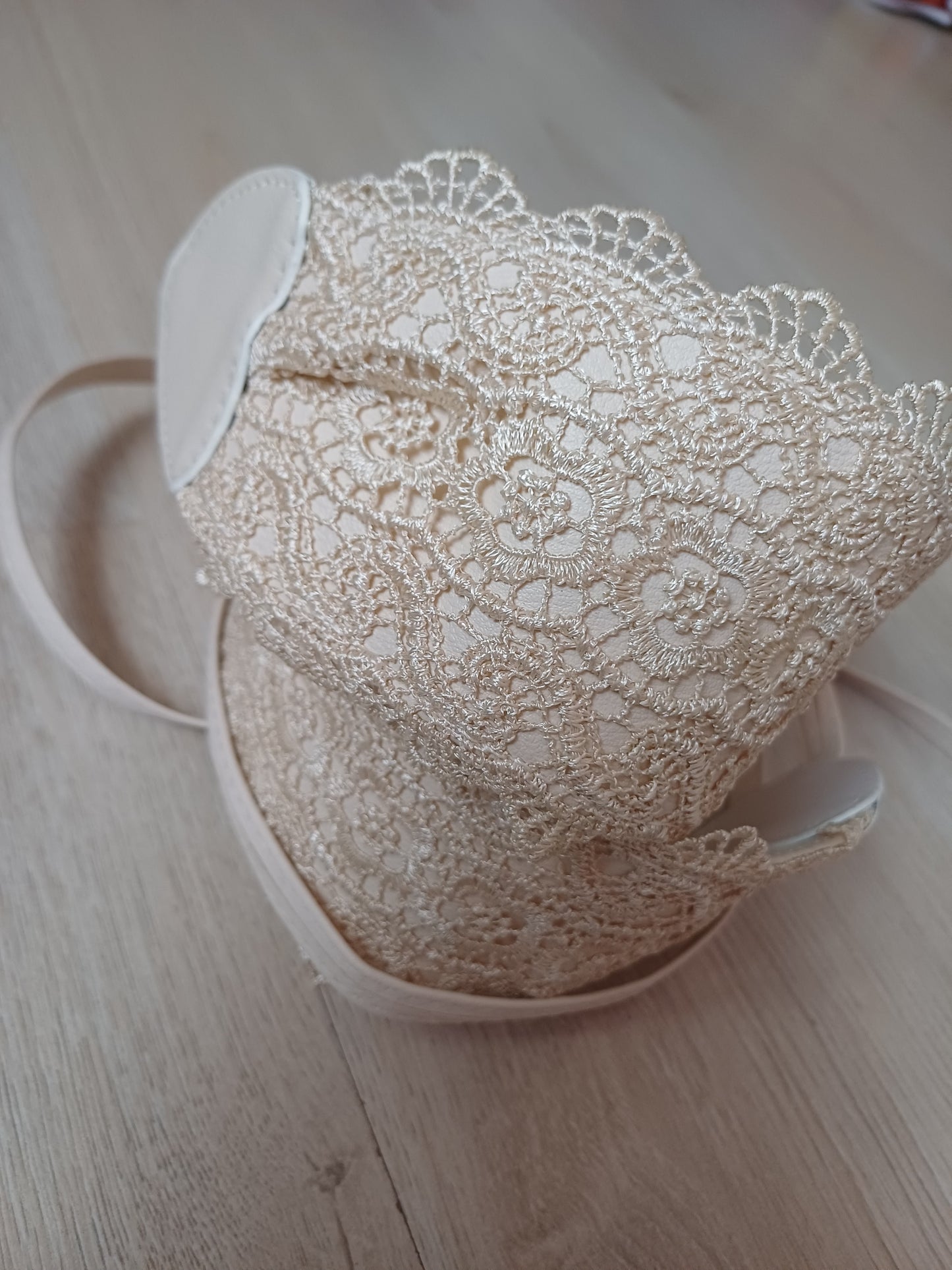 BOHO OPASEK BARVA KRÉMOVÁ