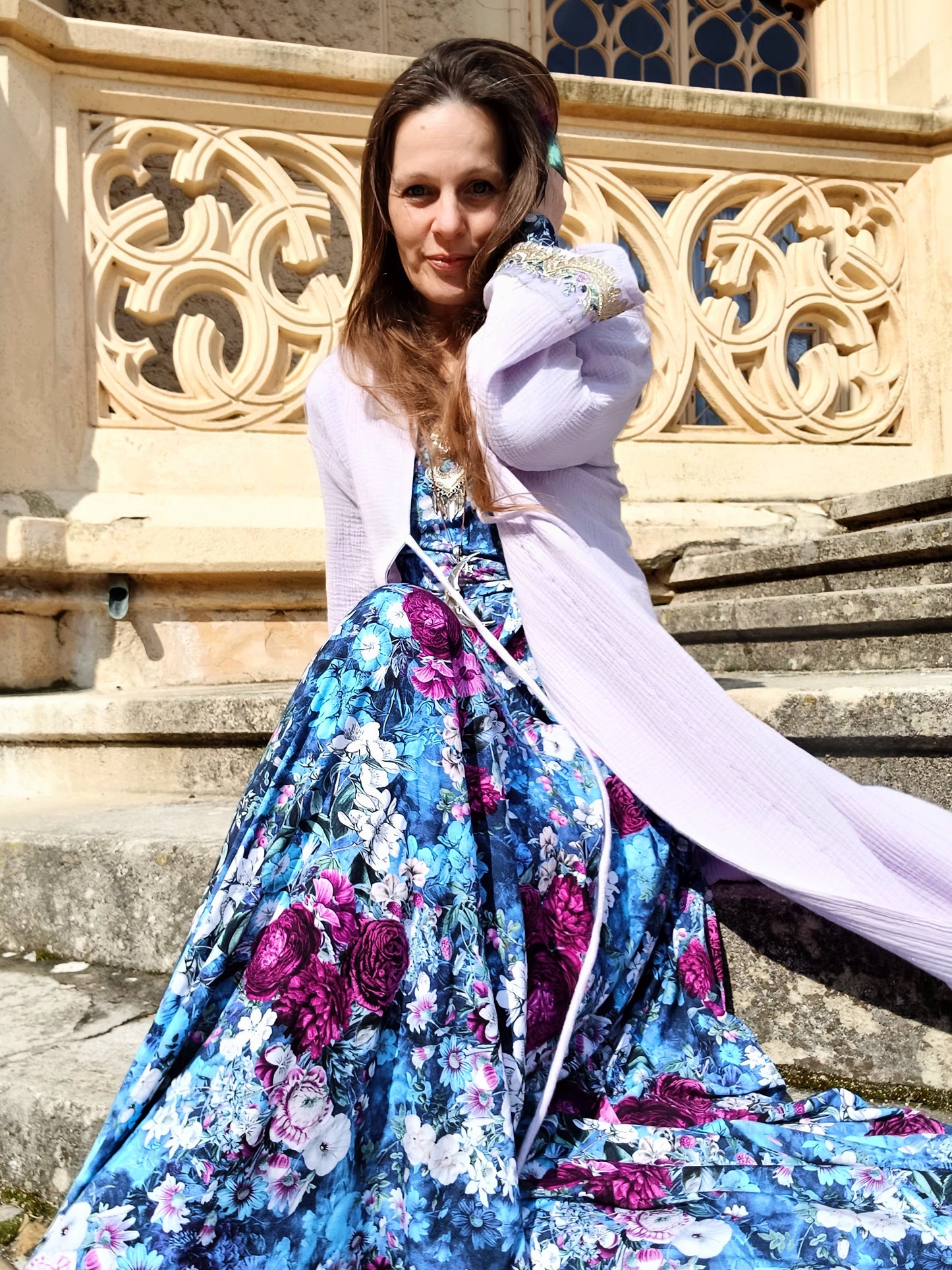 STYLOVÝ BOHO MUŠELÍNOVÝ KABÁTEK S BORDUROU NA RUKÁVECH