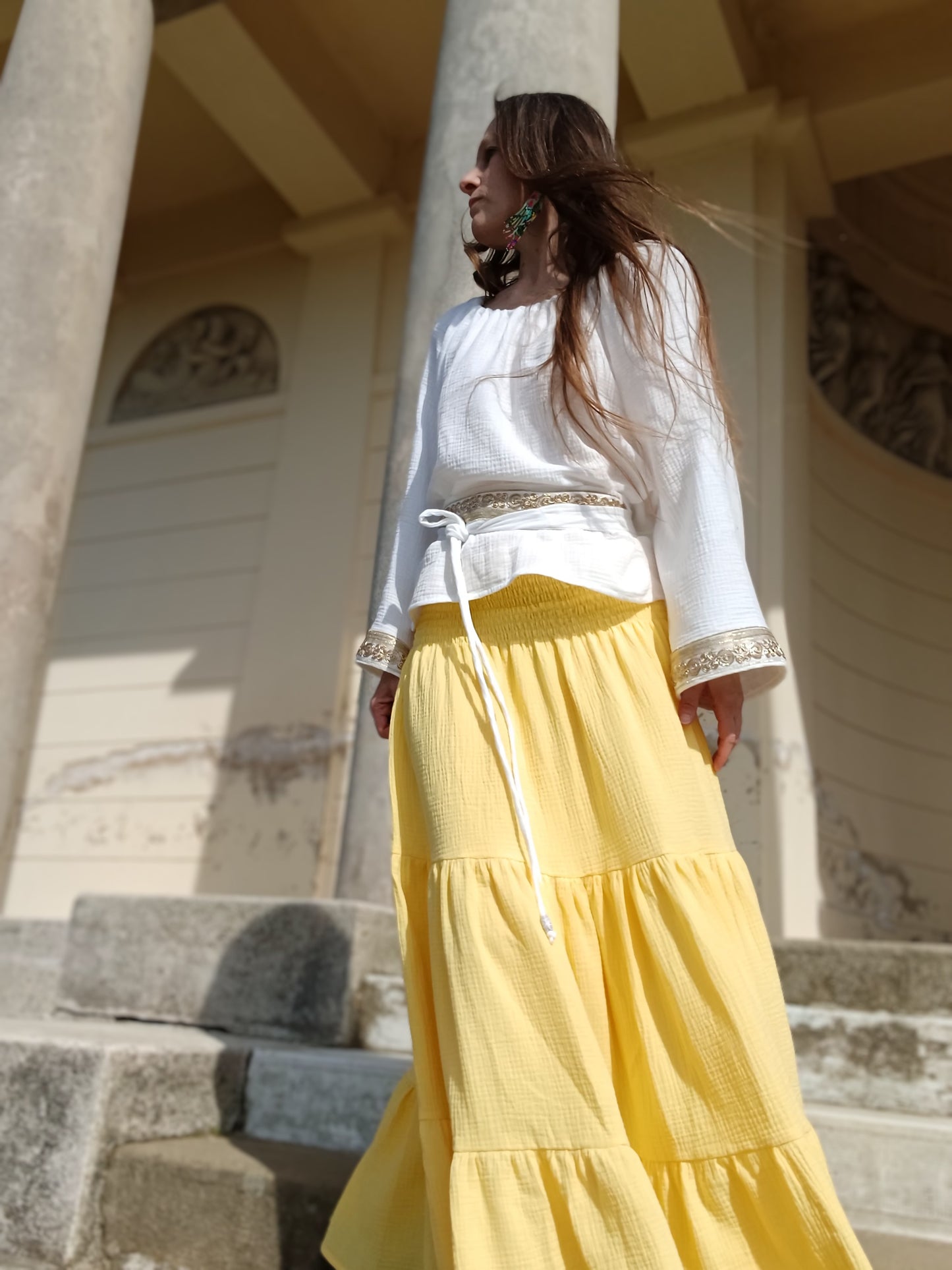 PŮVABNÁ BOHO HALENKA OFF WHITE BARVA,S BORDUROU NA RUKÁVECH.ANGEL