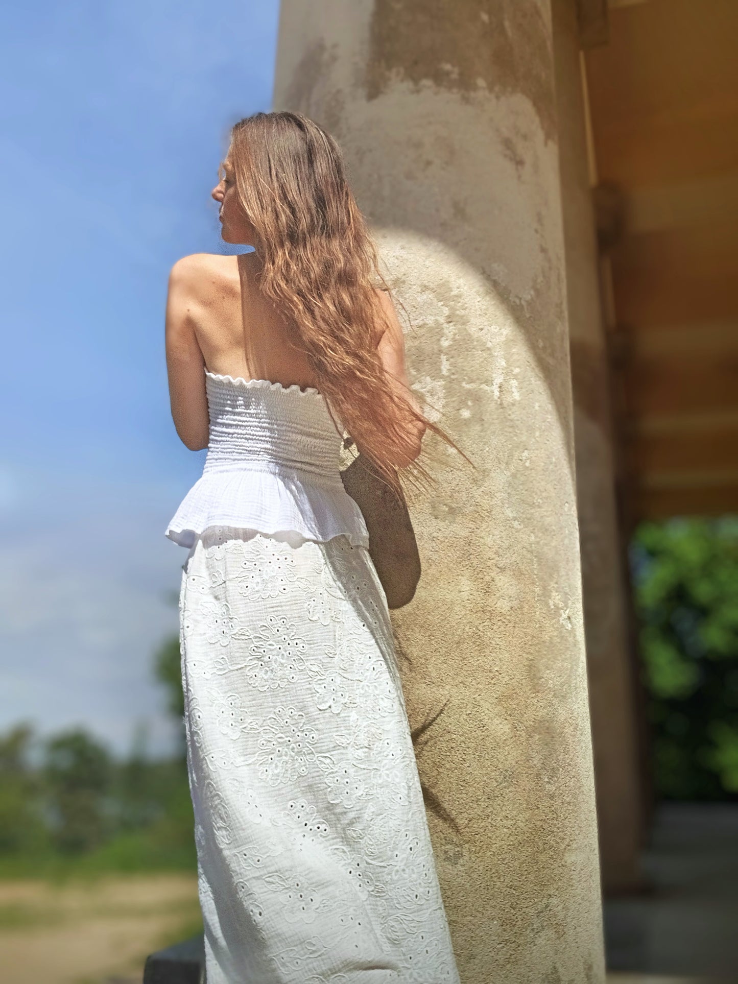 MADEIRA MUŠELÍN OFF WHITE ,SUKNĚ ROVNĚJŠÍHO STŘIHU S ROZPARKEM