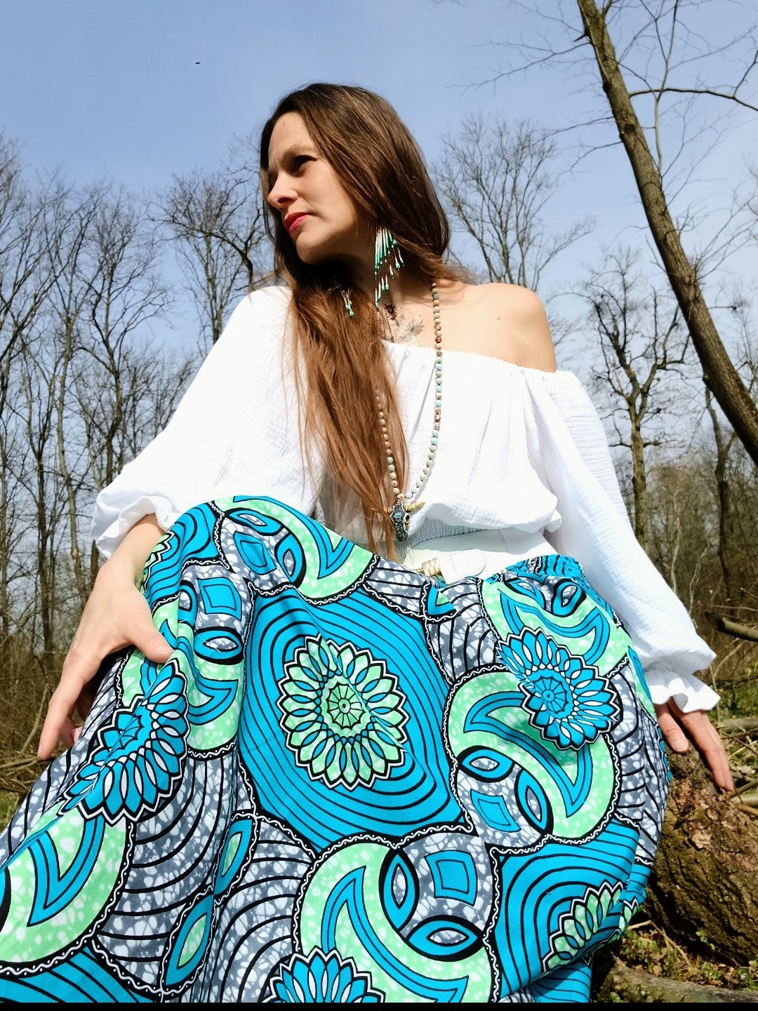 MUŠELÍNOVÁ BOHO HALENKA BÍLÁ,ŽABIČKOVANÁ DÉLKA AŽ DO PASU
