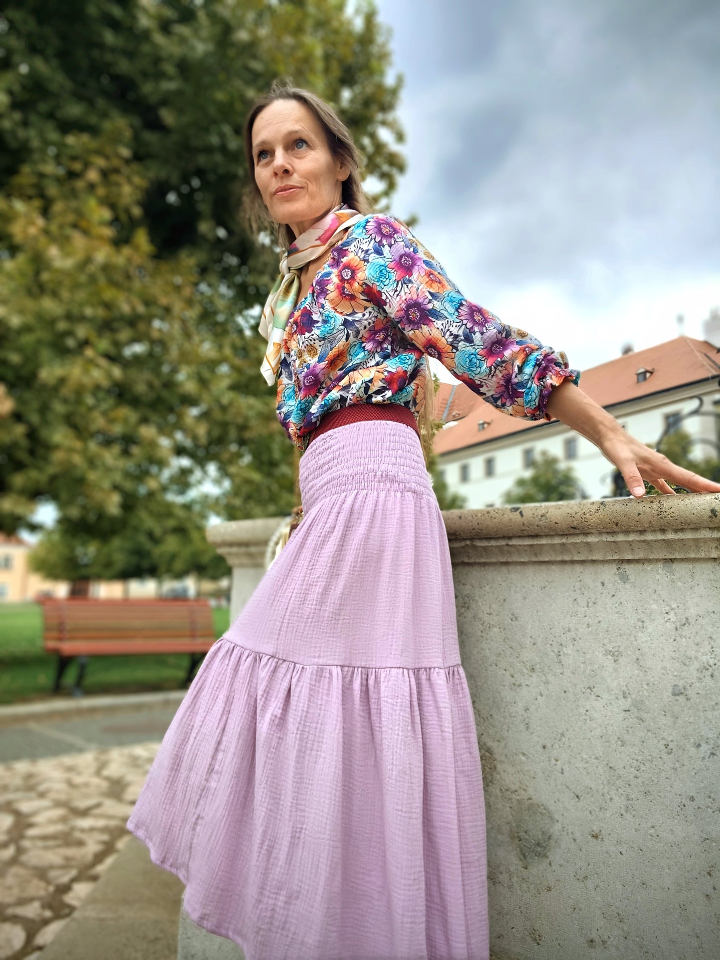 SUKÝNKA ŠEŘÍKOVÁ ASYMETRICKÁ
