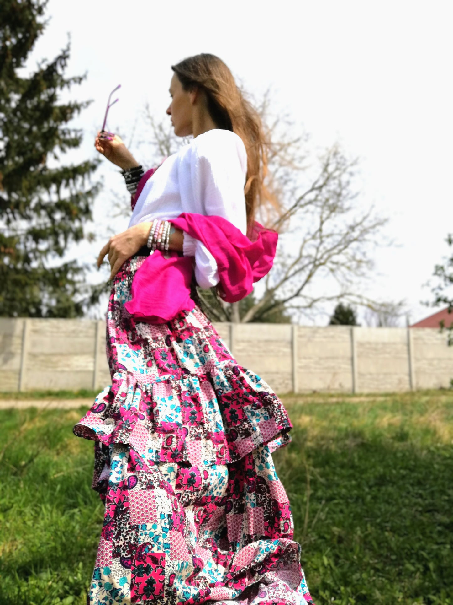 ROMANTICKÁ MAXI SUKNĚ S VOLÁNEM