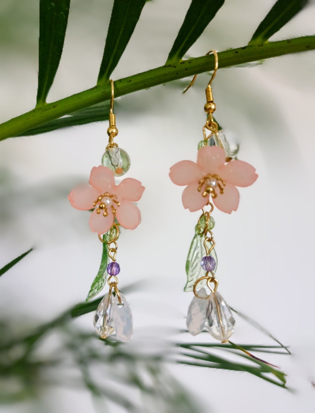 NAUŠNIČKY JEMNÉ KVĚTY