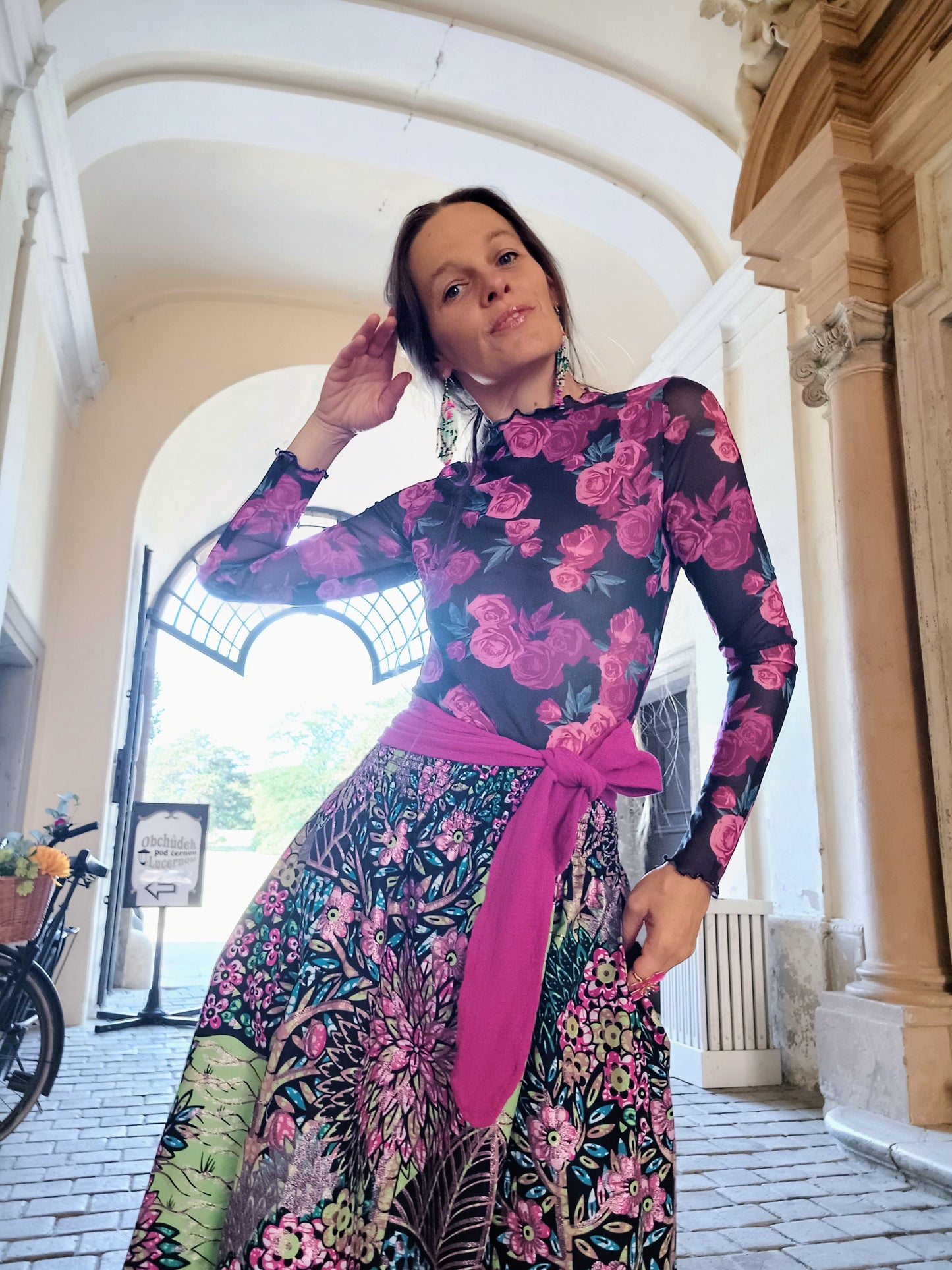 LUXUSNÍ SUKNĚ BAVLNA S DESIGNOVÝM A GLITERS TISKEM