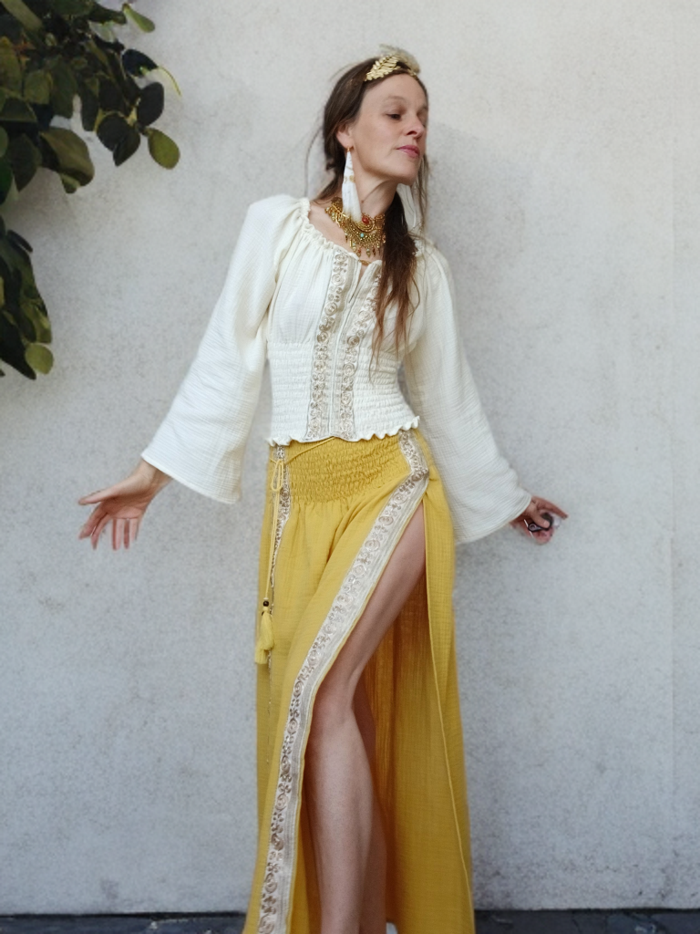 TOPÍK/HALENKA V BOHO STYLU SMETANOVÁ