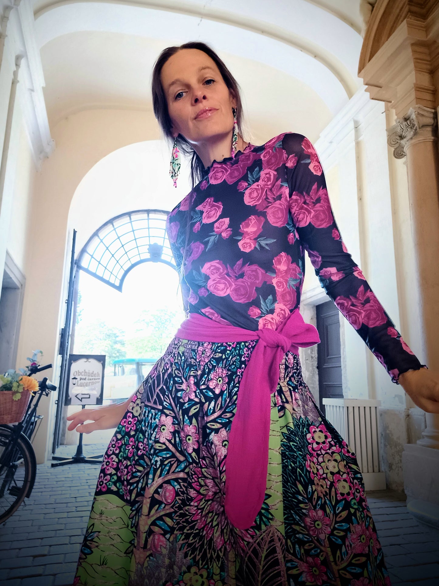 LUXUSNÍ SUKNĚ BAVLNA S DESIGNOVÝM A GLITERS TISKEM