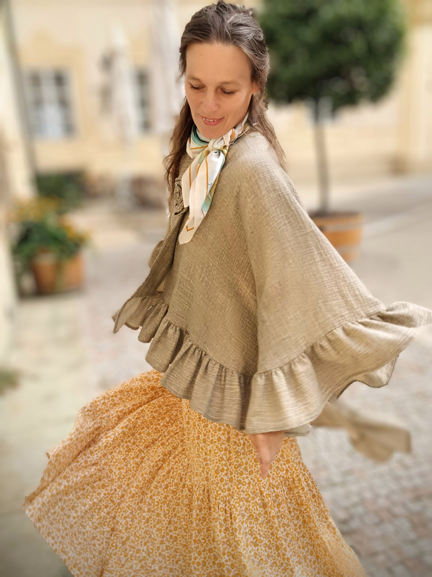 MAXI SUKNĚ MUŠELÍNOVÁ ZLATAVÝ PŘEKRASNÝ TISK