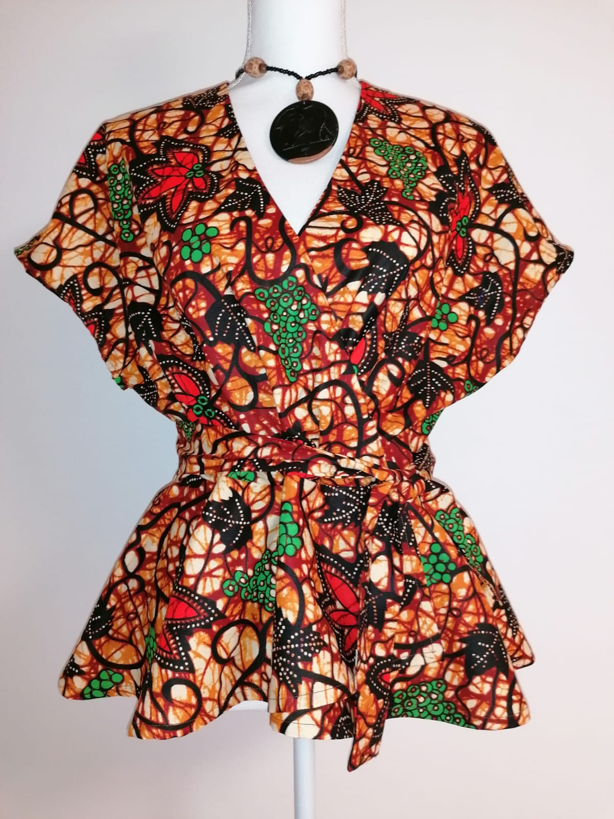 Africká halenka hnědá s listecky / African top brown