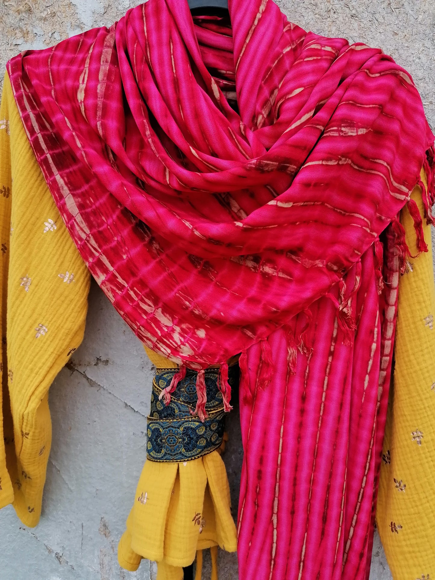 Pareo / sarong / růžovo červená