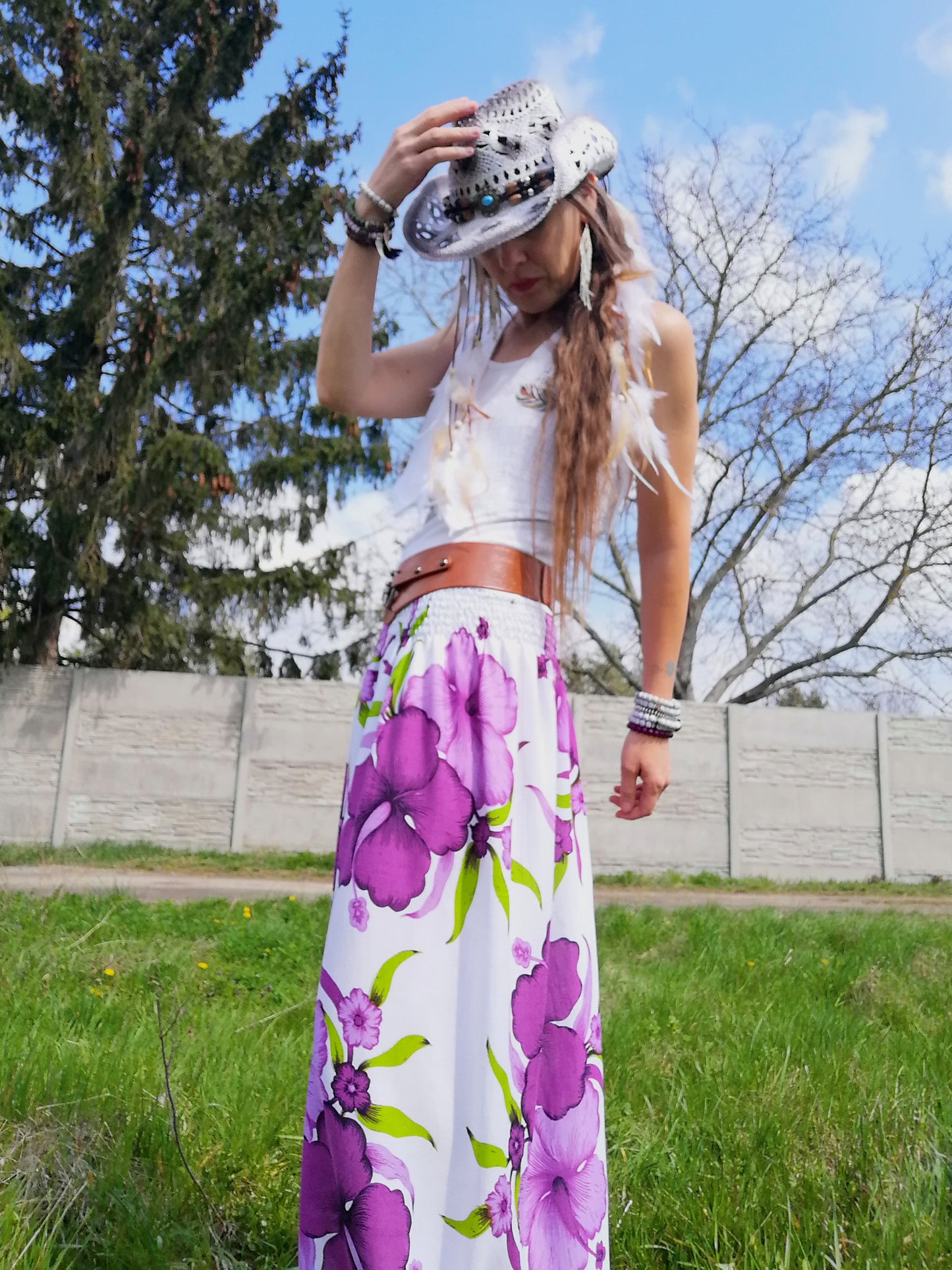 PŮVABNÁ SUKNĚ IBIŠKY