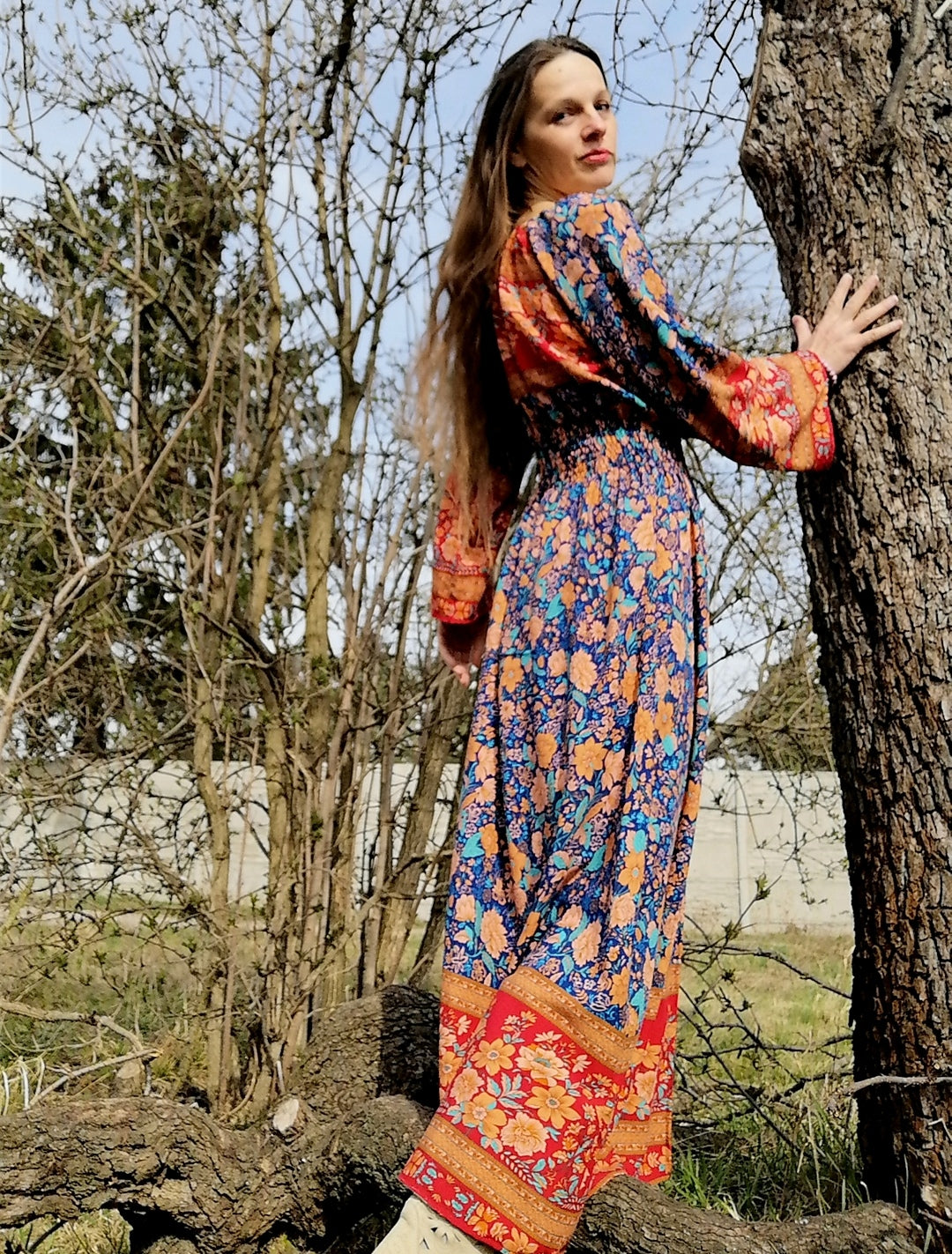 Bohemian šaty s bordurou