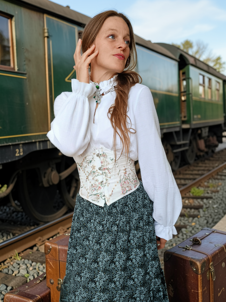 SUKNĚ ELEGANTNÍ KASKÁDOVITÁ MIDI 85 CM