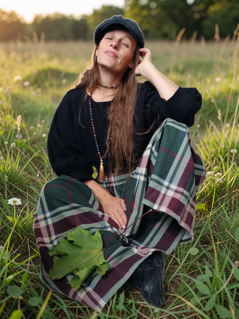 Tajemná elegance-hřejivá flanelová halenka pro silnou ženu