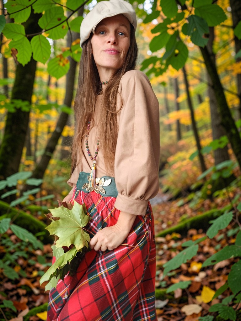 HALENKÁ Z MĚKOUČKÉHO TEPLÉHO FLANELU CAMEL