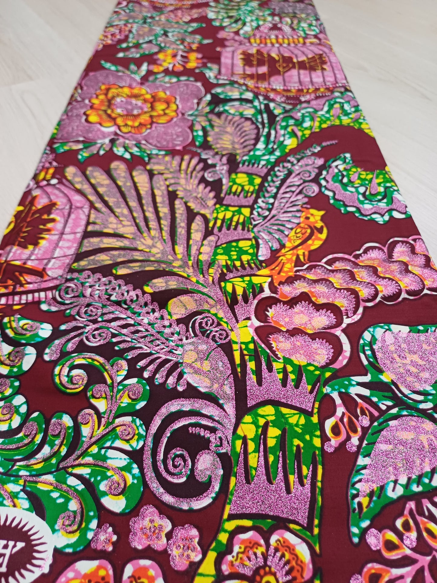 EXLUSÍVNÍ AFRICKÁ LÁTKA S GLITERS