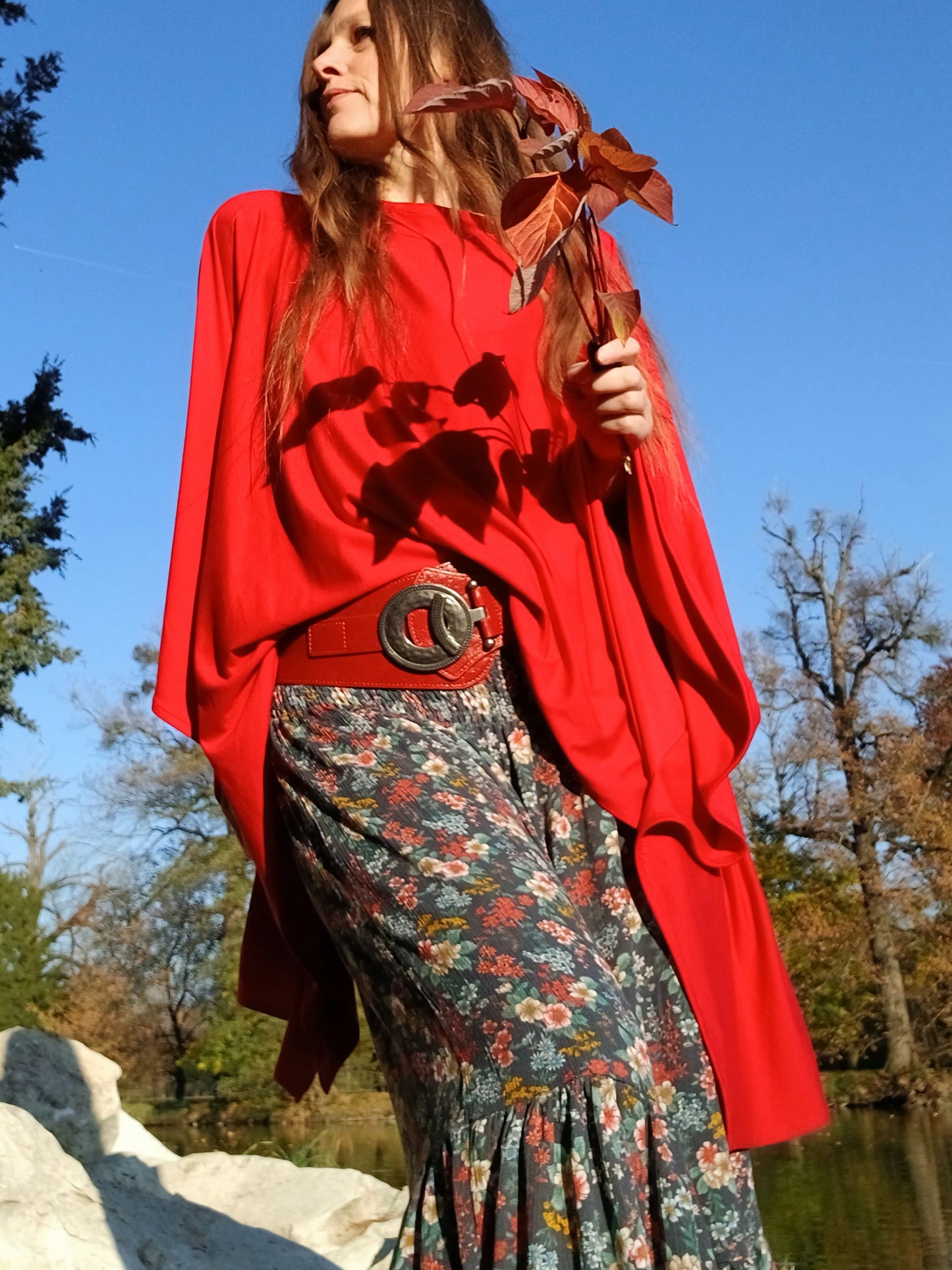 BOHO OPASEK TMAVĚ ČERVENÝ