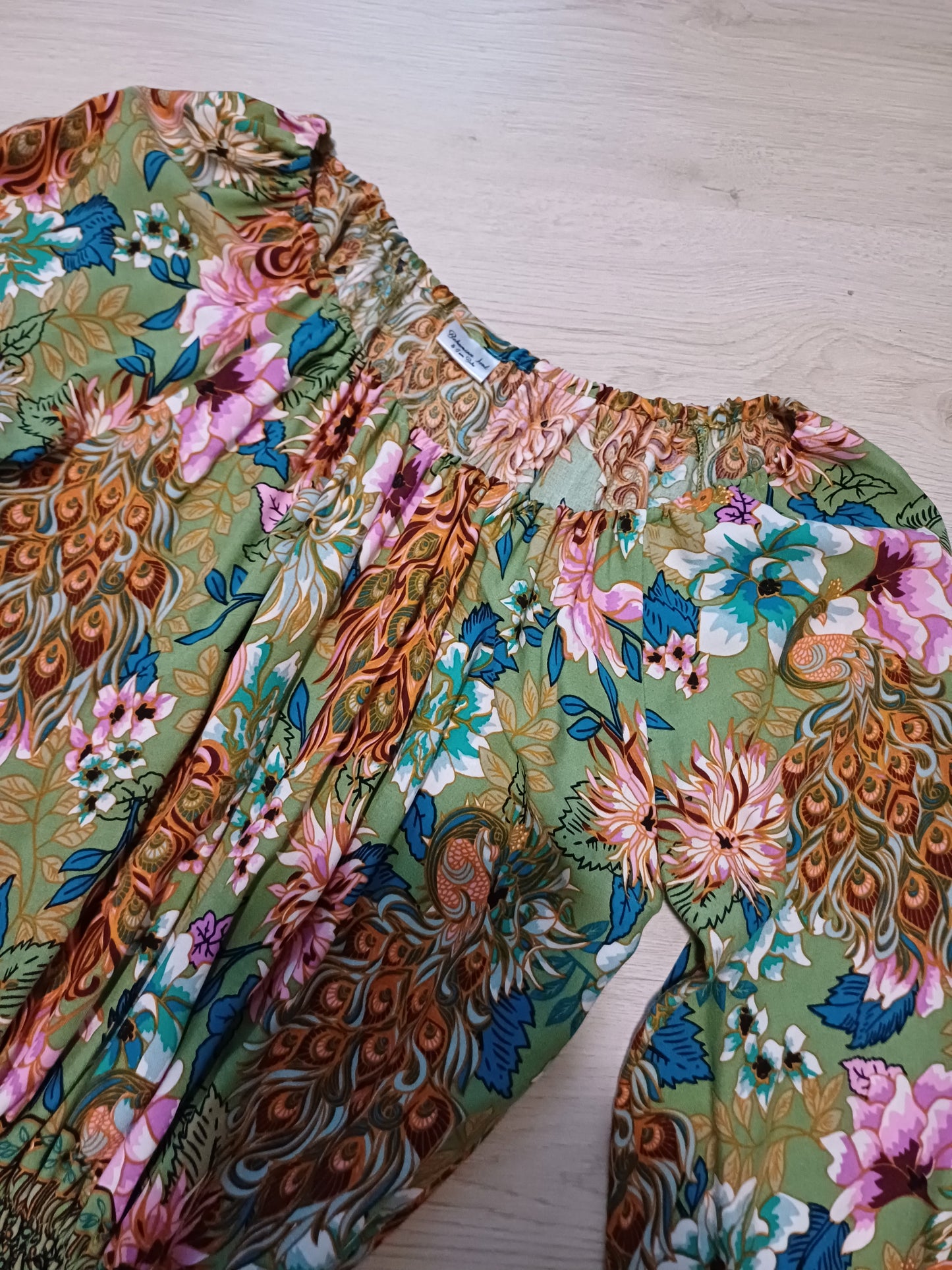 EXLUSÍVNÍ BOHO HALENKA S BORDUROU V DÉLCE A NA RUKÁVECH