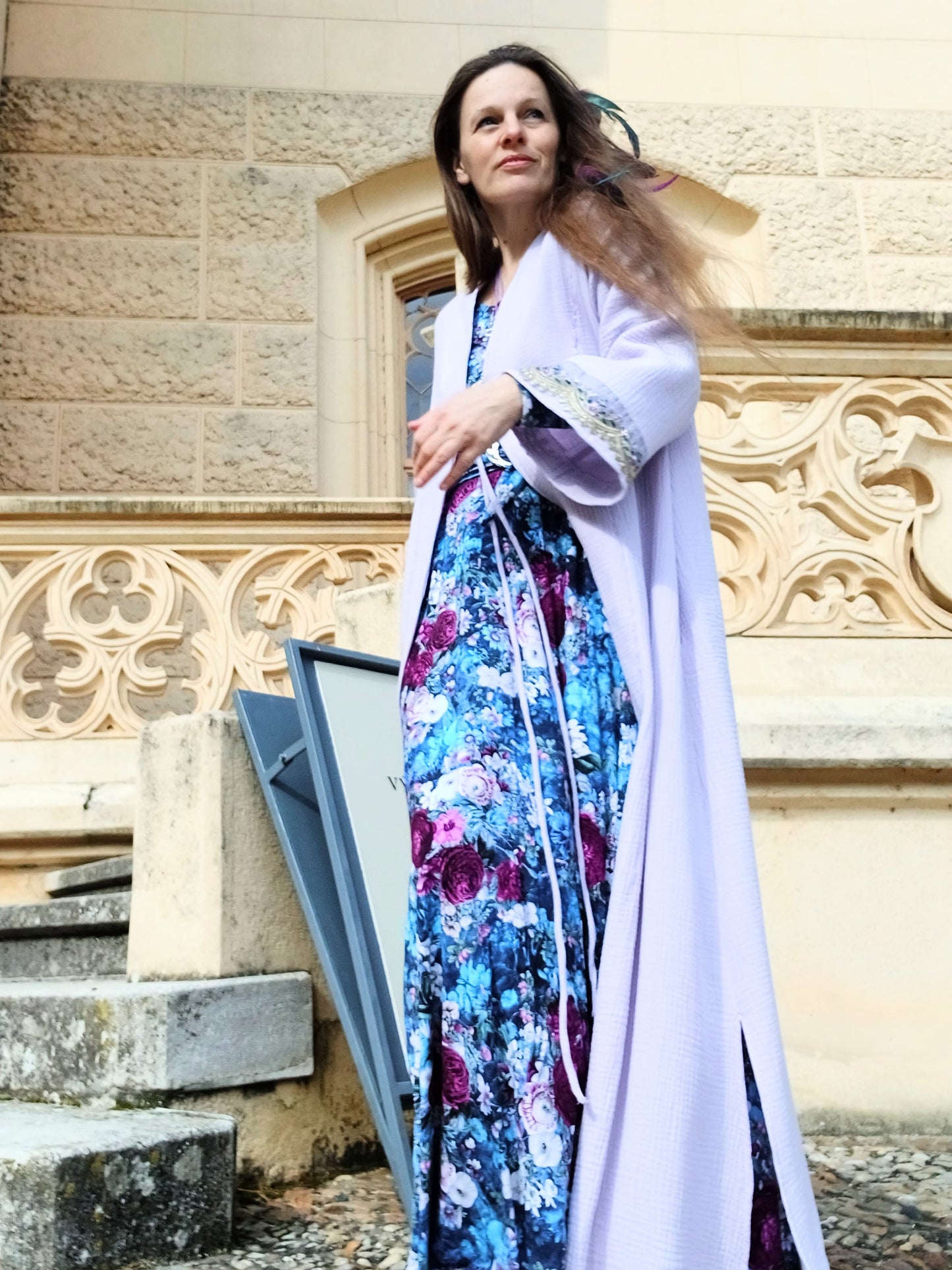 STYLOVÝ BOHO MUŠELÍNOVÝ KABÁTEK S BORDUROU NA RUKÁVECH
