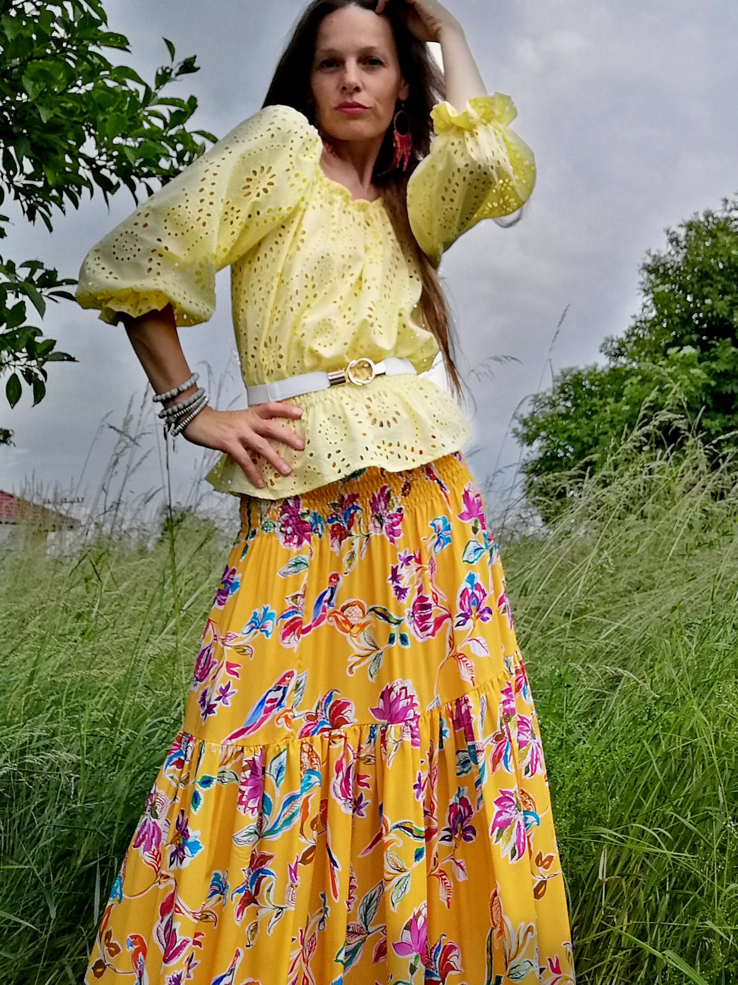 Půvabná pestrobarevná sukně paisley žlutá