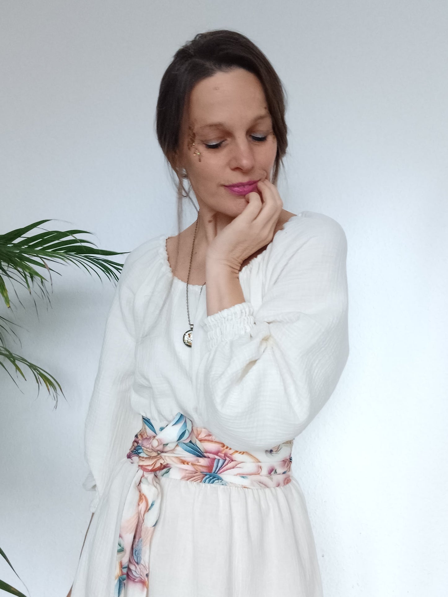 ÚCHVATNÉ NĚŽNÉ ŠATIČKY MUŠELÍNOVÉ CREMA