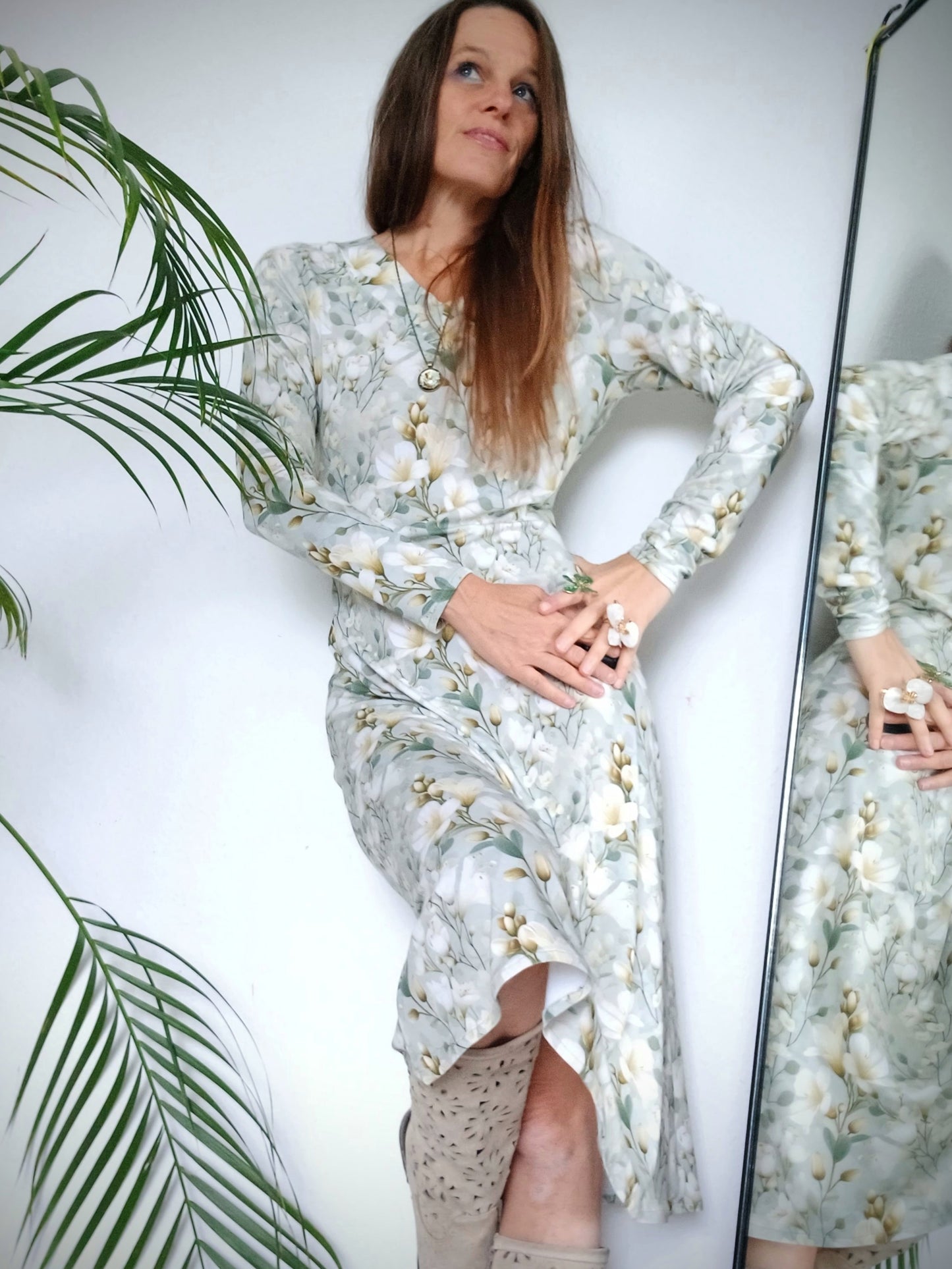 NĚŽNÉ ÚPLETOVÉ ŠATY