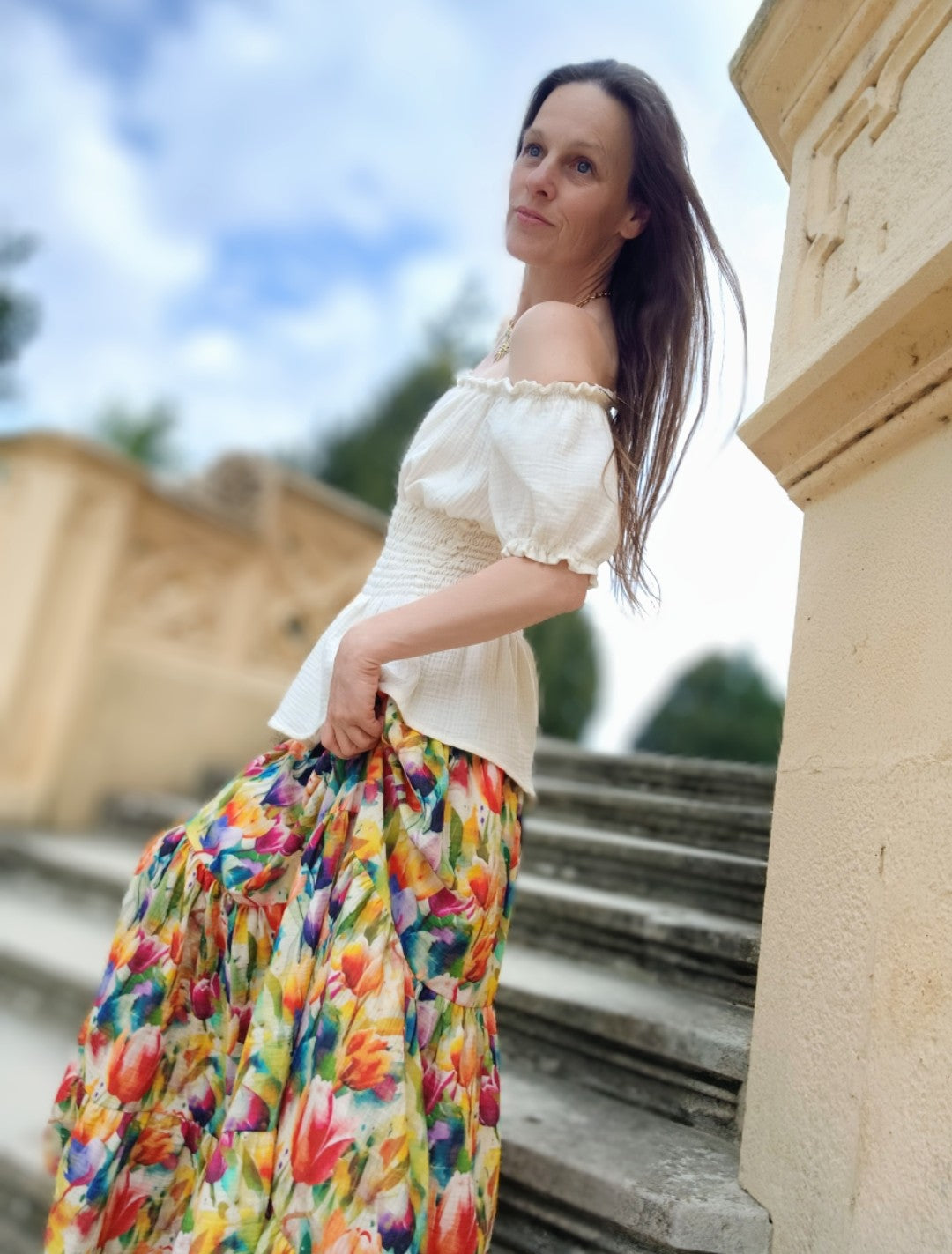 MAXI SUKNĚ MUŠELÍNOVÁ TULIPÁNY