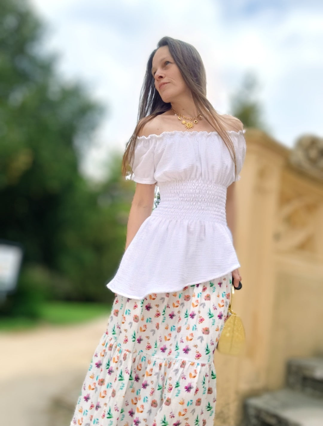 TOPÍK ASYMETRICKÝ BÍLÝ S VYSOKÝM ŽABIČKOVÁNÍM