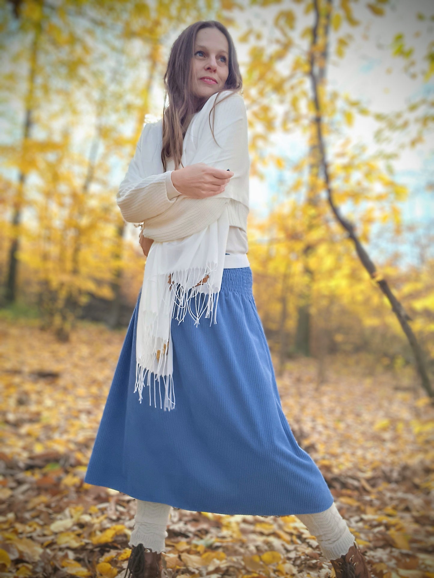 MANŠESTROVÁ PODZIMNÍ/ZIMNÍ SUKNĚ