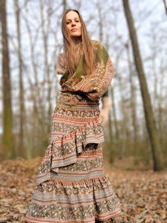 ASYMETRIC NÁDHERNÁ ZEMITÁ