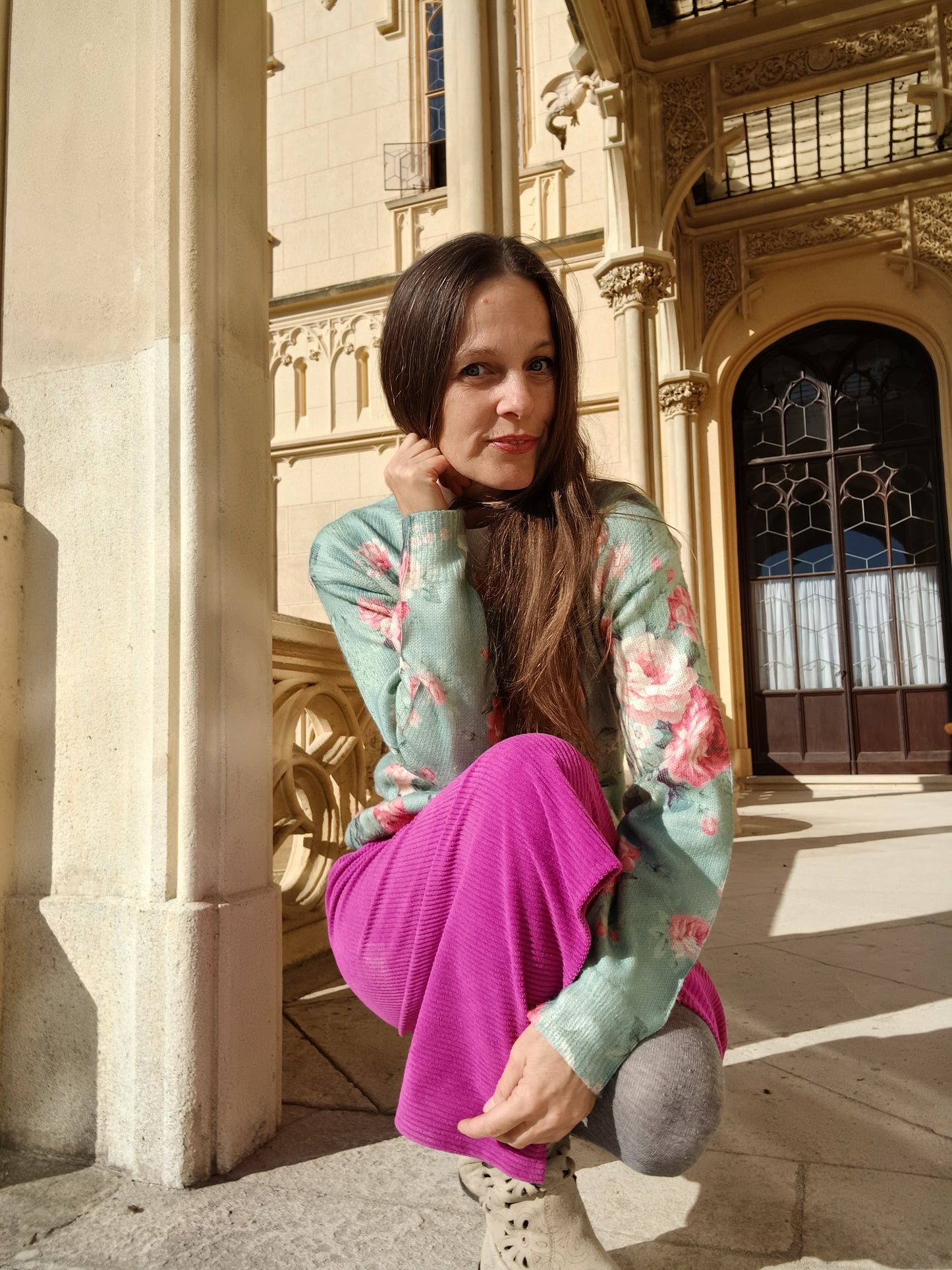 MANŠESTROVÁ SUKNĚ UŽŠIHO STRIHU SYTÁ PINK