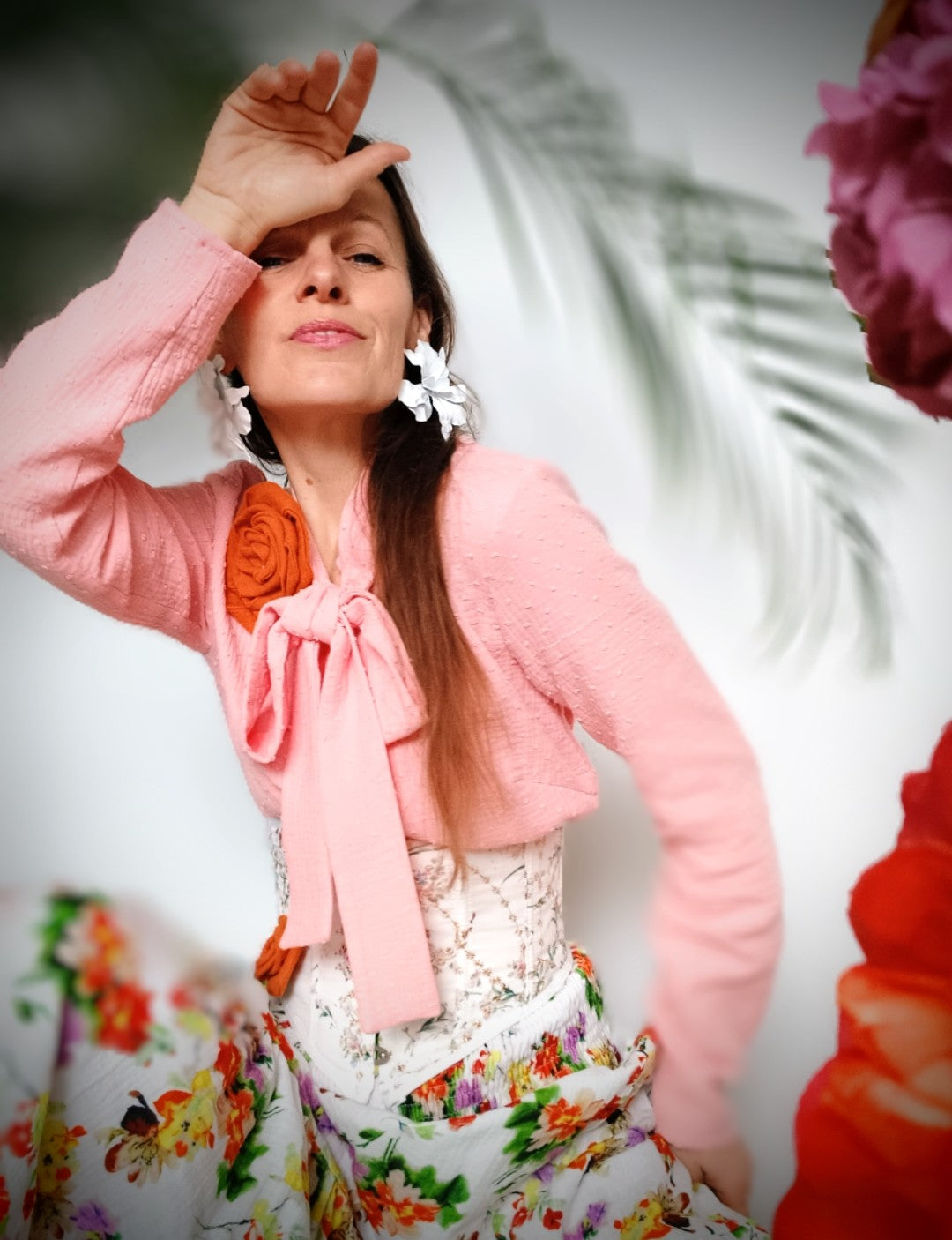 NOBLESNÍ HALENKA S VÁZANKOU