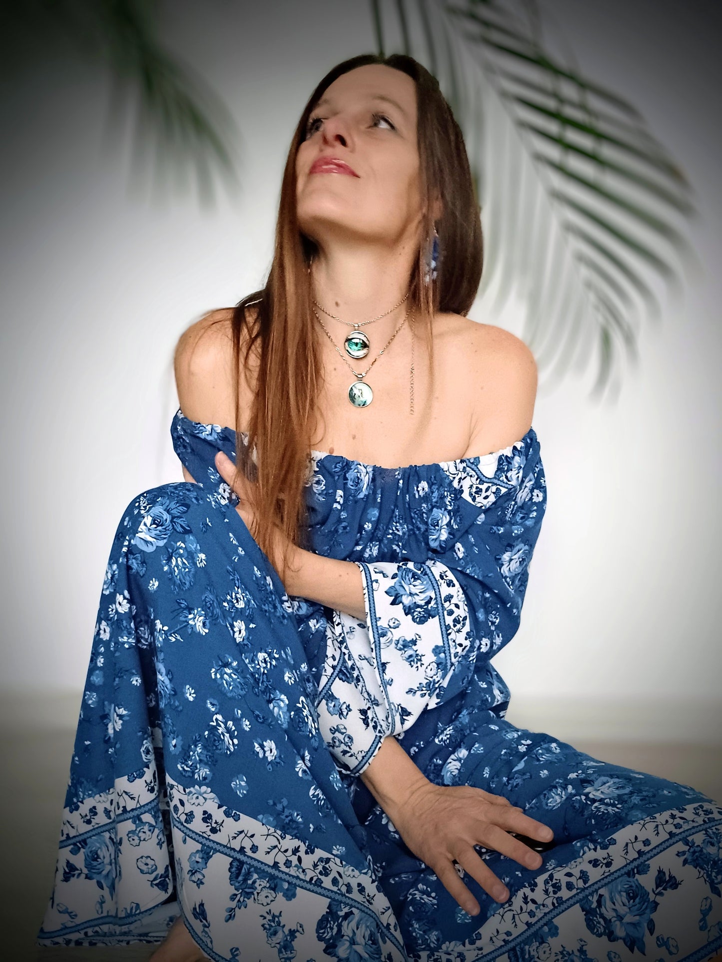 ÚCHVATNÉ BLUE ŠATY KVĚTINOVÉ S BORDUROU