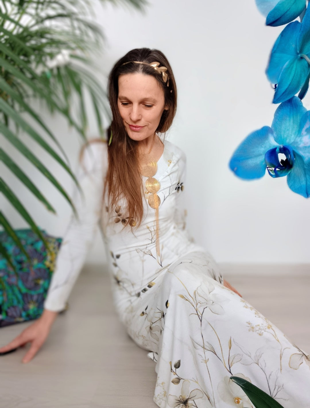 PŮVABNÉ ŠATY NĚŽNÁ ORCHIDEJ