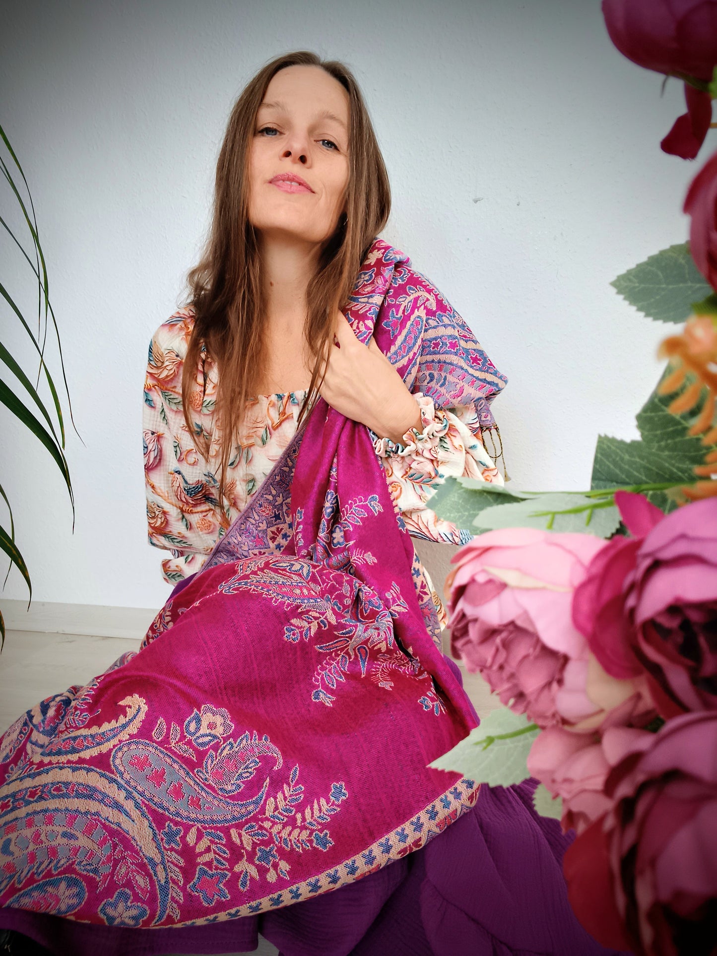 ÚCHVATNÝ PLÉD S PAISLEY VZOREM SYTÁ PINK