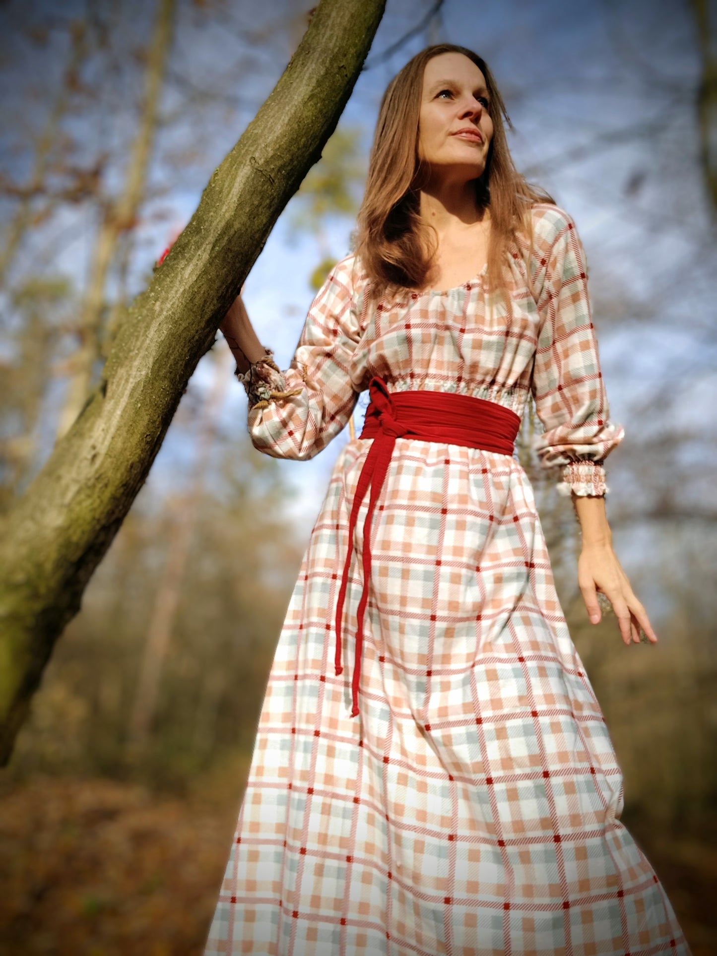 EXLUSÍVNÍ OUTLANDER ŠATY