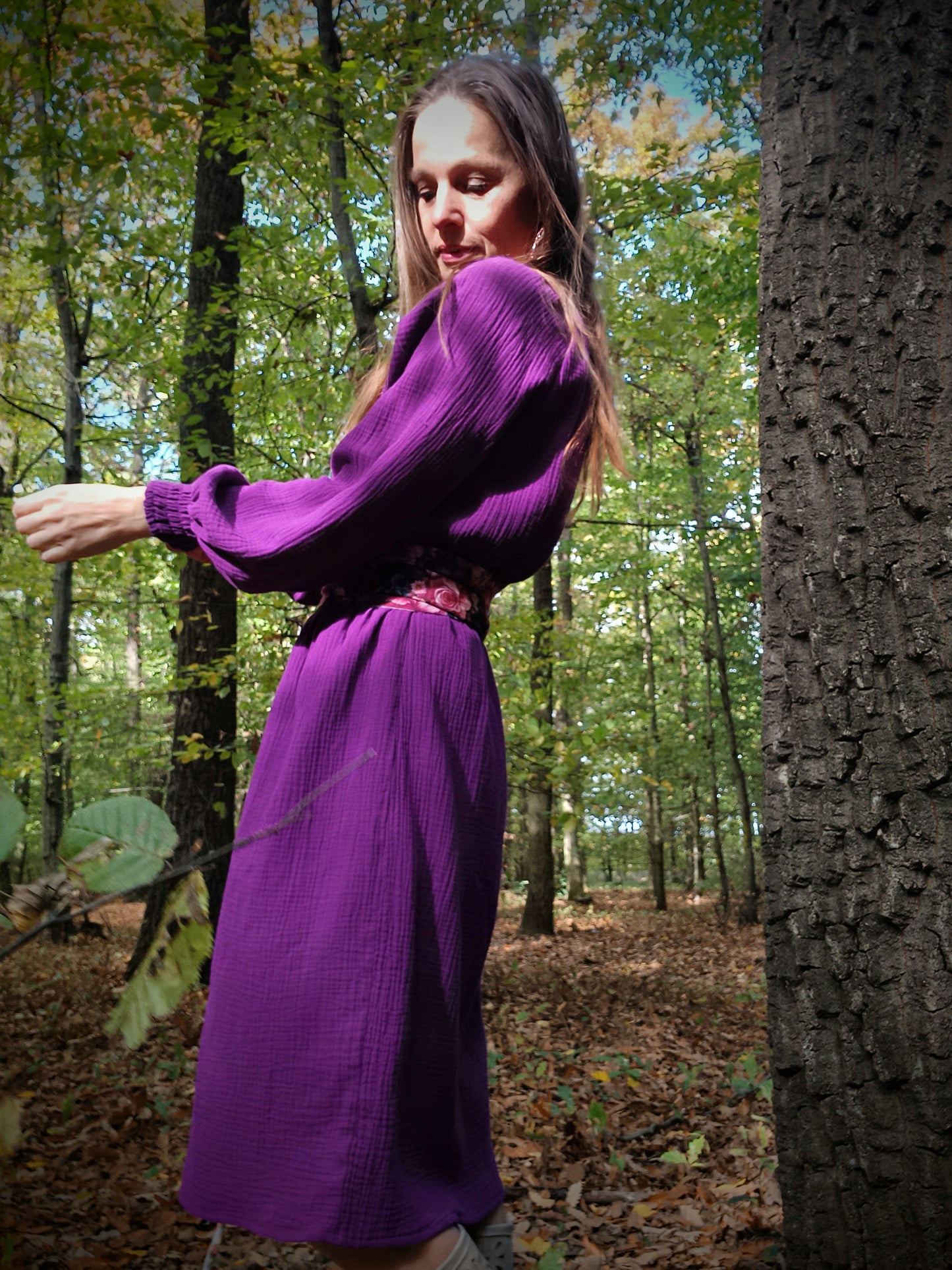 EXLUSÍVNÍ ŠATY MUŠELÍNOVÉ ORGANIC S OPASKEM