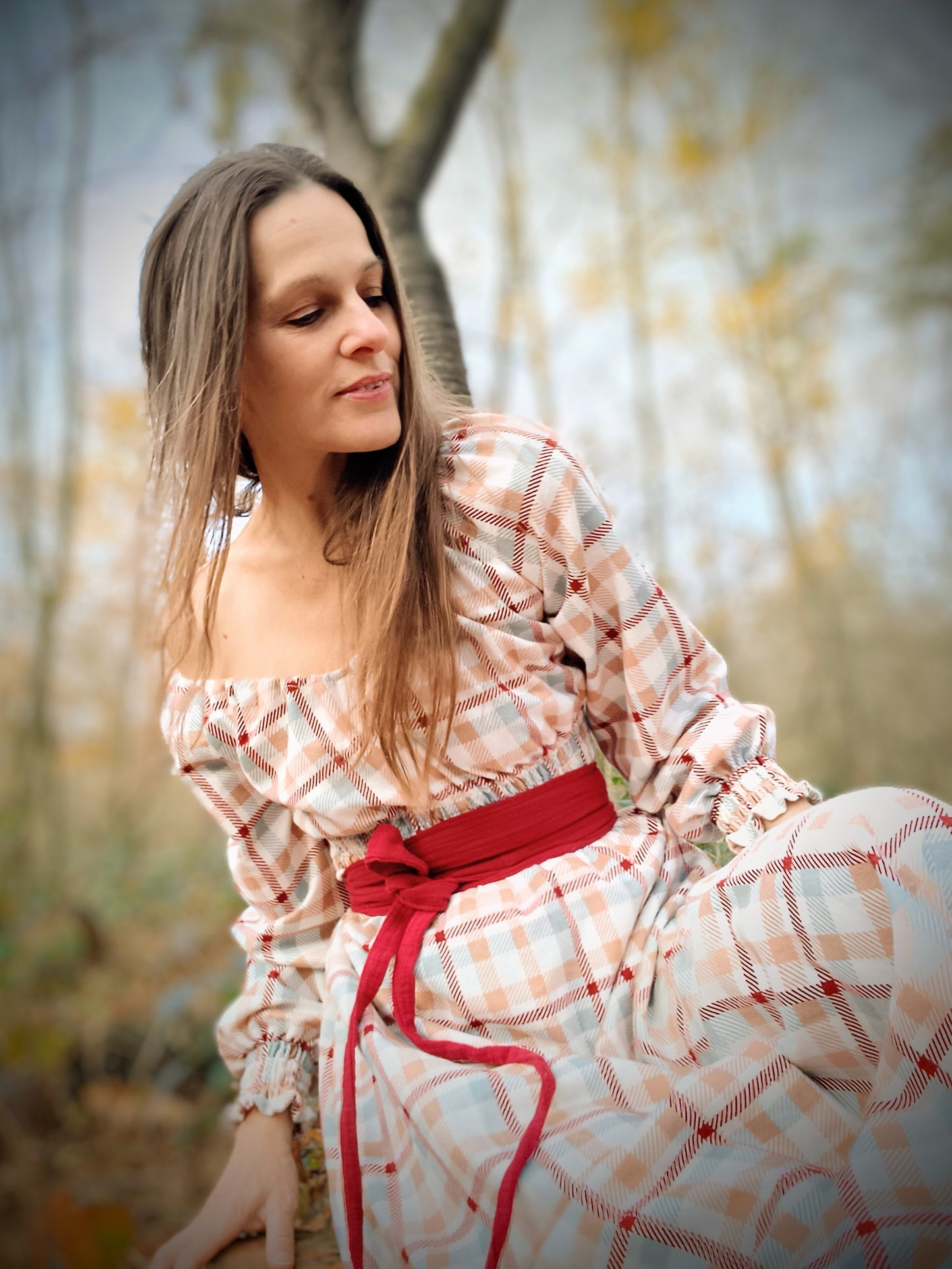 EXLUSÍVNÍ OUTLANDER ŠATY