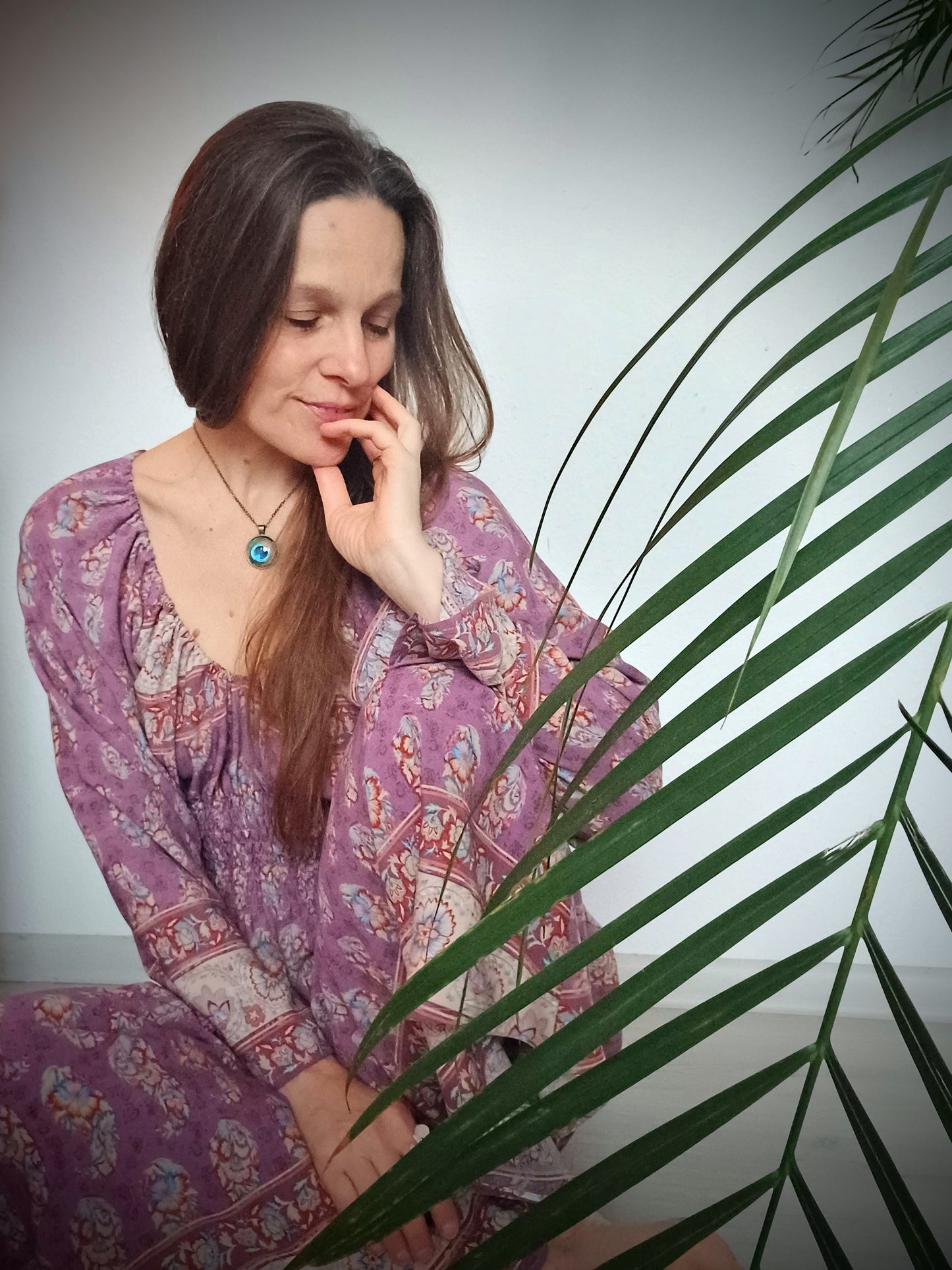 ÚCHVATNÉ BOHO ŠATIČKY S BORDUROU NA RUKÁVECH A V DÉLCE