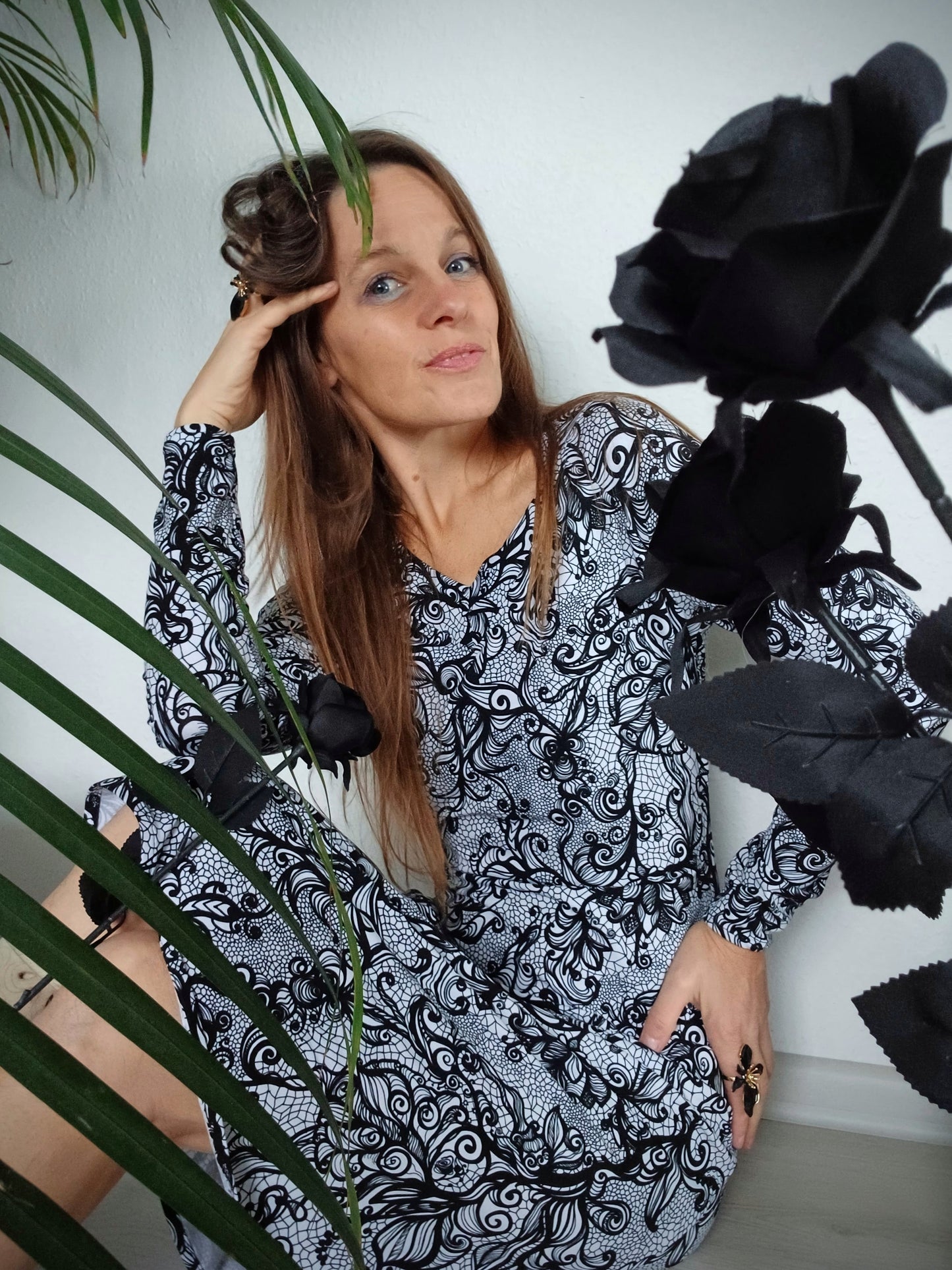 ÚPLETOVÉ ŠATY KRAJKA