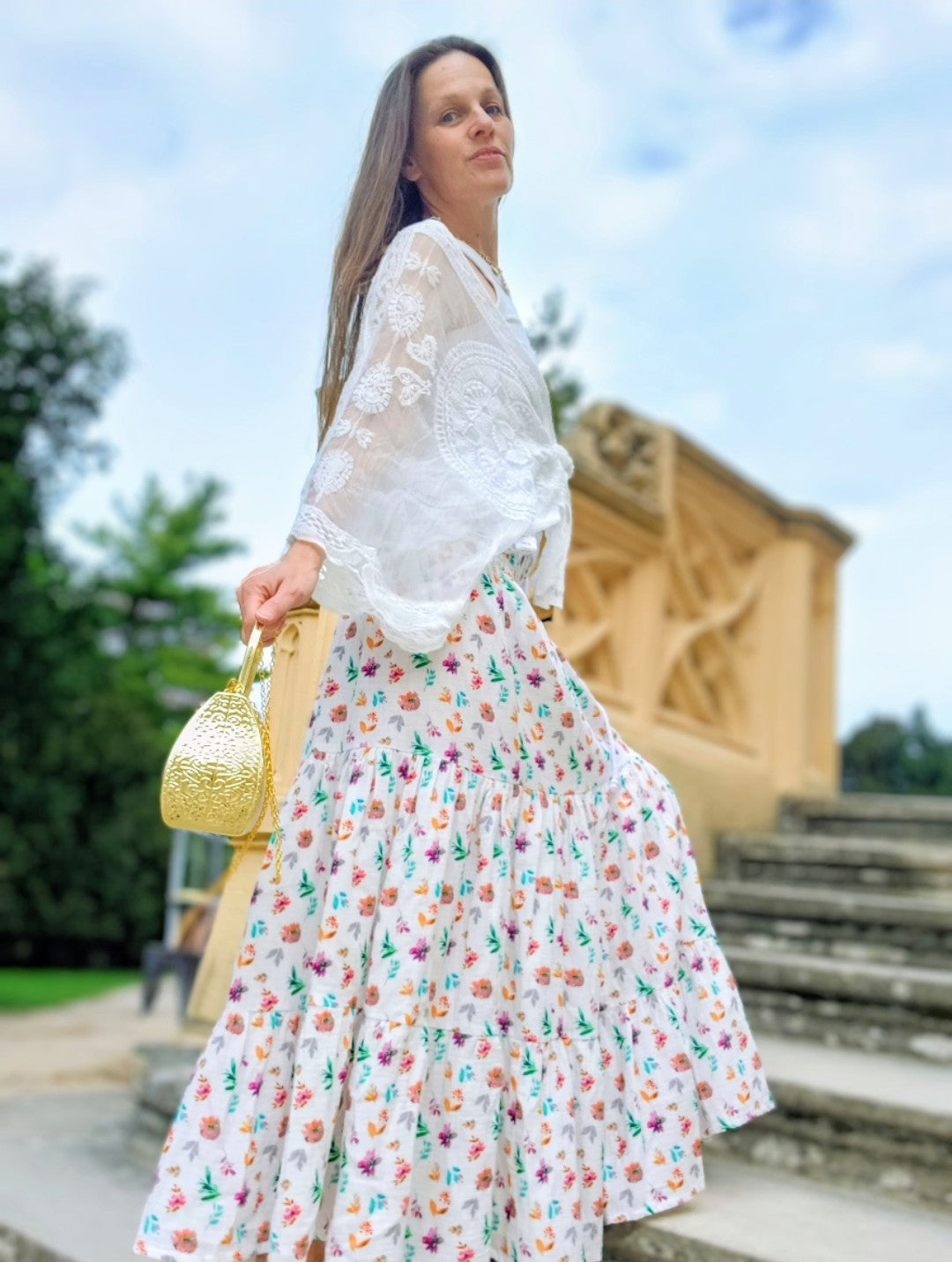 PŮVABNÁ MAXI SUKÝNKA JEMNÉ KVÍTEČKY