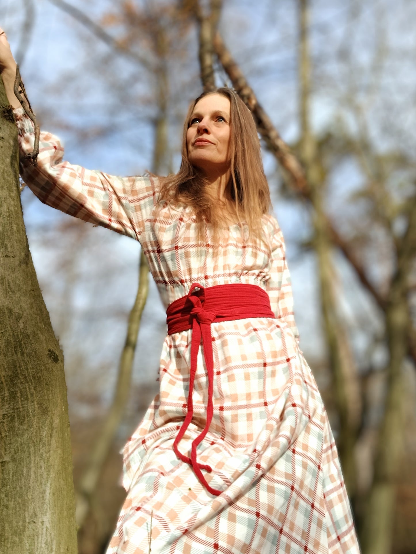 EXLUSÍVNÍ OUTLANDER ŠATY