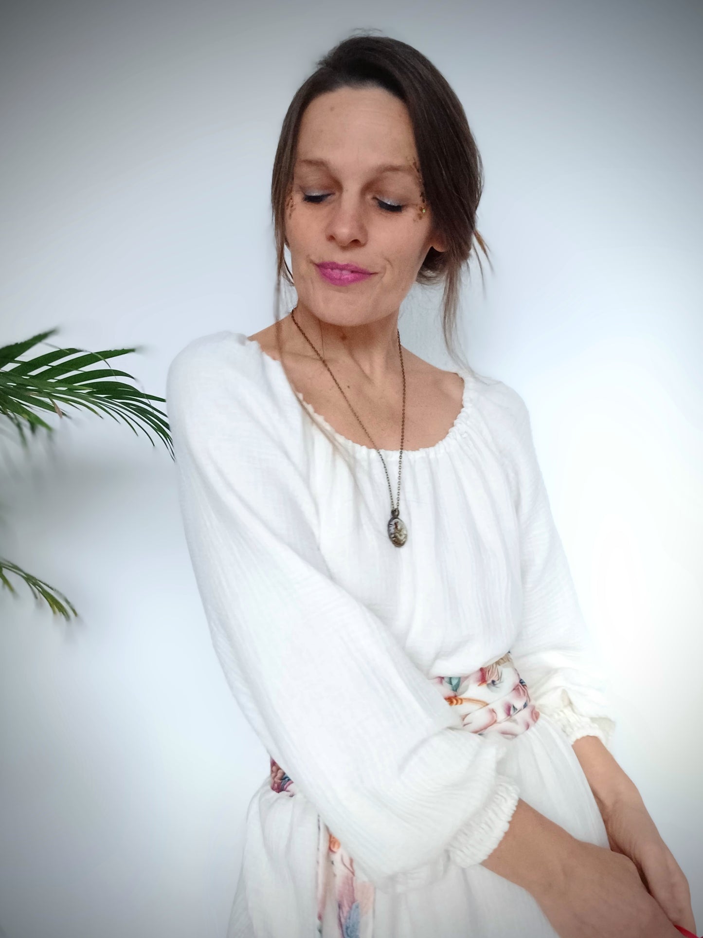 ÚCHVATNÉ NĚŽNÉ ŠATIČKY MUŠELÍNOVÉ CREMA